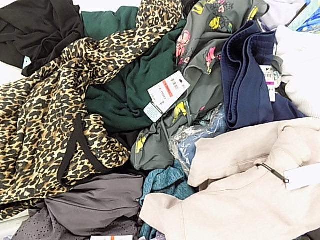 Women's Clothing Calvin Klein, NIKE, Crave Fame, Alfani, Bar III, Ideology and more, 31 Units, Shelf Pulls, MSRP $1,380