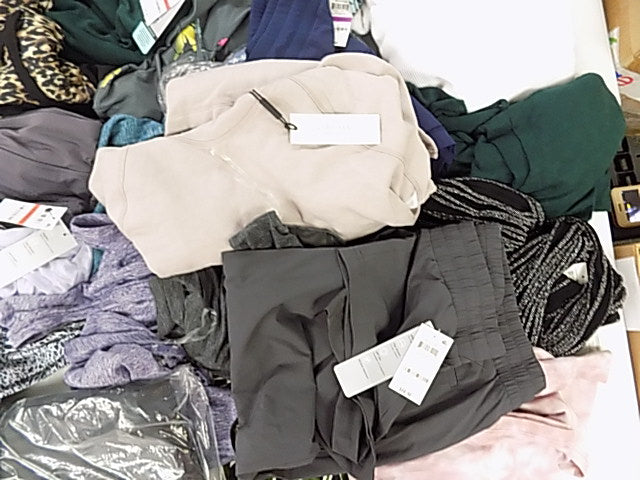 Women's Clothing Calvin Klein, NIKE, Crave Fame, Alfani, Bar III, Ideology and more, 31 Units, Shelf Pulls, MSRP $1,380