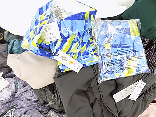 Women's Clothing Calvin Klein, NIKE, Crave Fame, Alfani, Bar III, Ideology and more, 31 Units, Shelf Pulls, MSRP $1,380