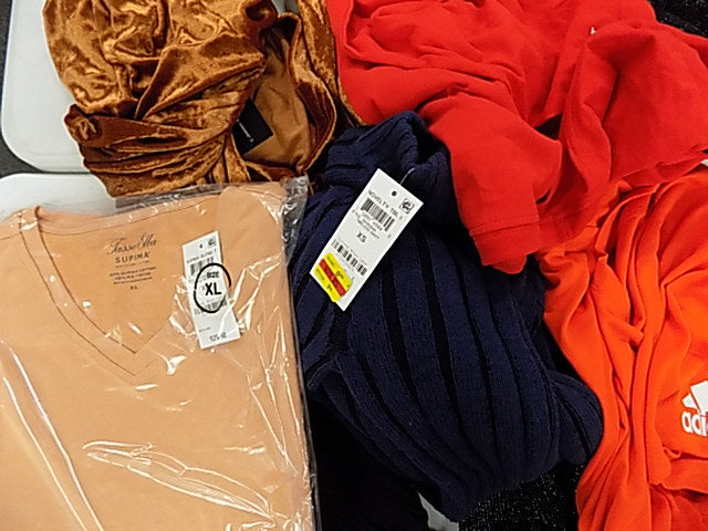 Men's Clothing ADIDAS, Calvin Klein, Nike, Tallia, Tasso Elba, Alfani, Club Room, INC and more, 20 Units, Shelf Pulls, MSRP $1,072.48