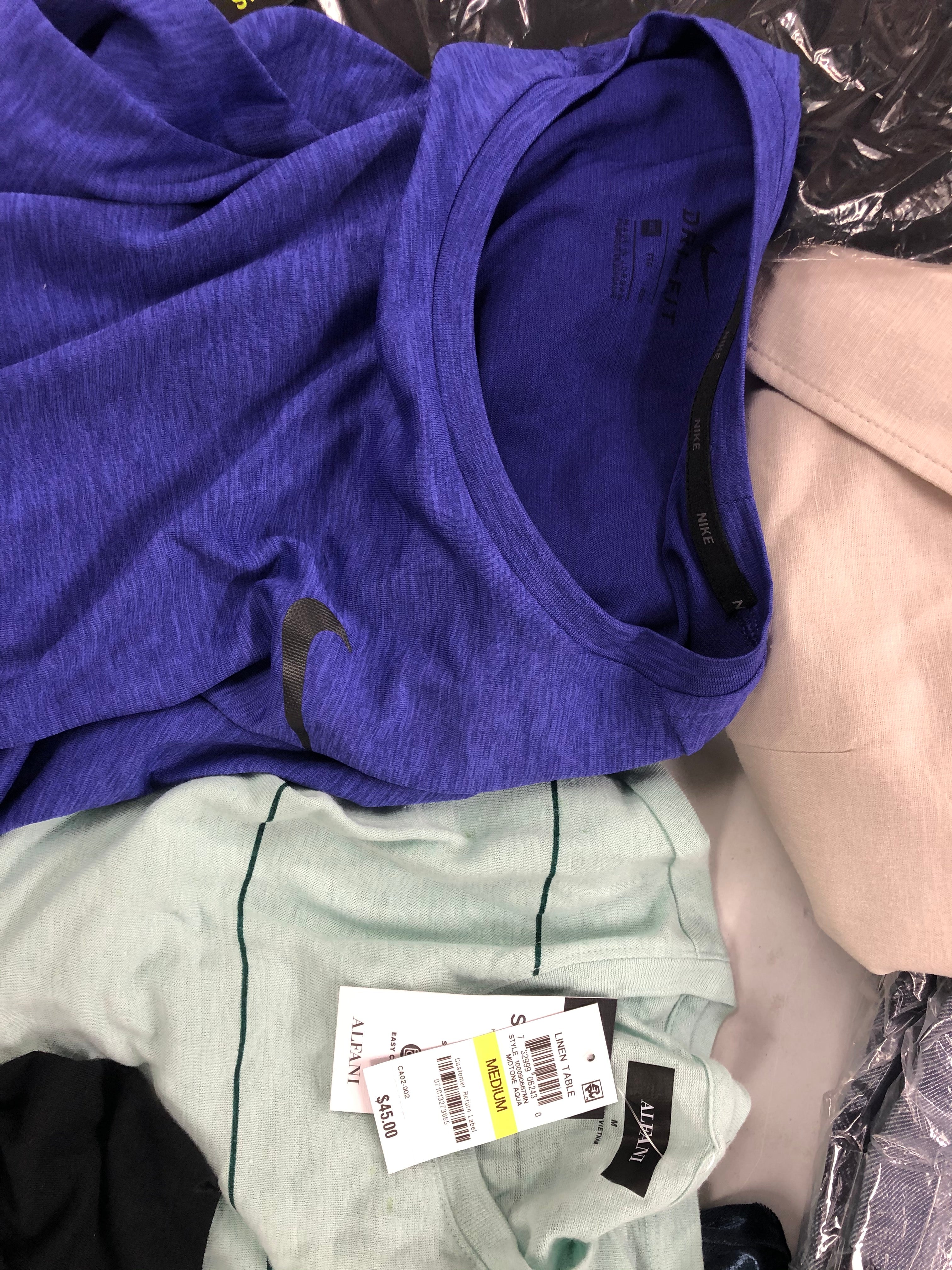 Men's Clothing Calvin Klein, Tommy Hilfiger, NIKE, Tasso Elba, Alfani, INC and more, 17 Units, Shelf Pulls, MSRP $1,553.50