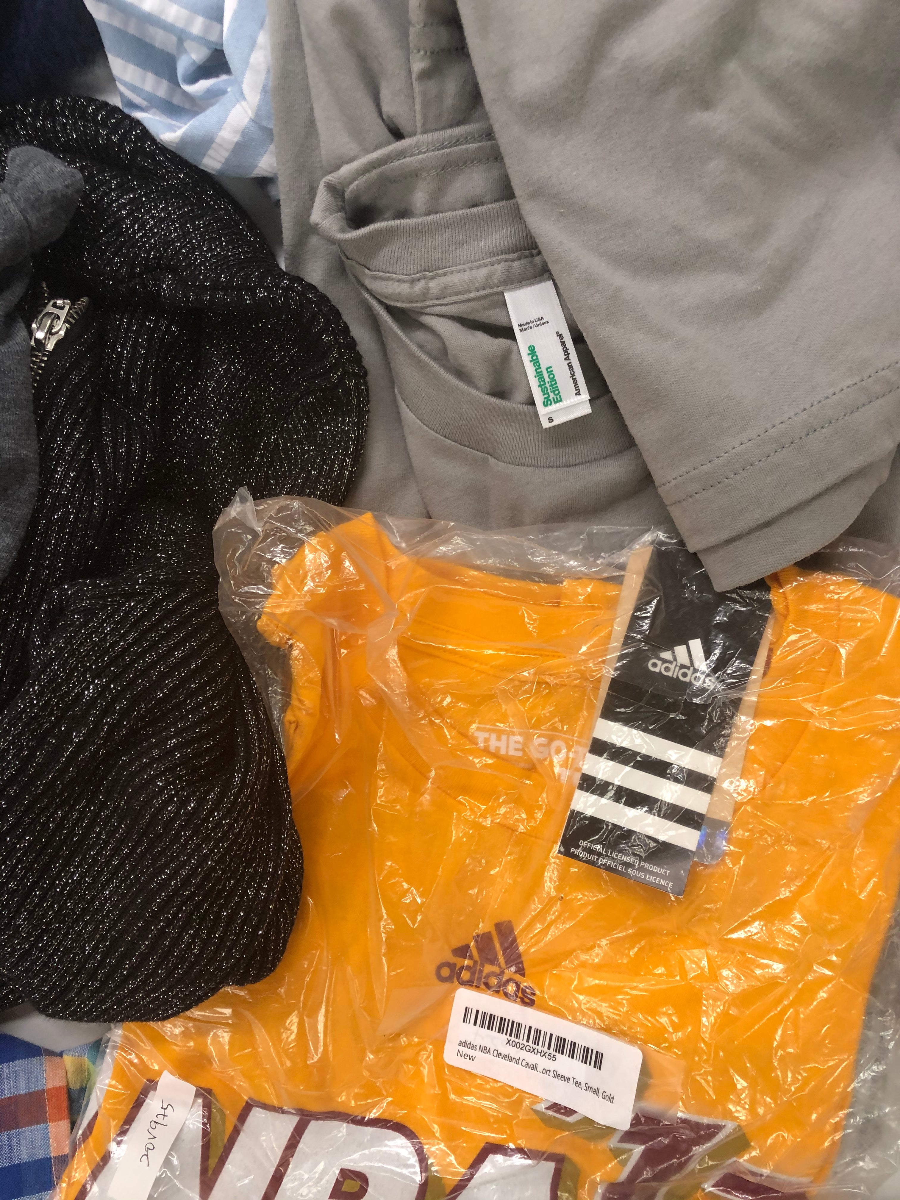 Men's Clothing Polo Ralph Lauren, Lucky Brand, Adidas, Calvin Klein, American Apparel, Tasso Elba, Club Room, INC and more, 18 Units, Shelf Pulls, MSRP $1,045.99