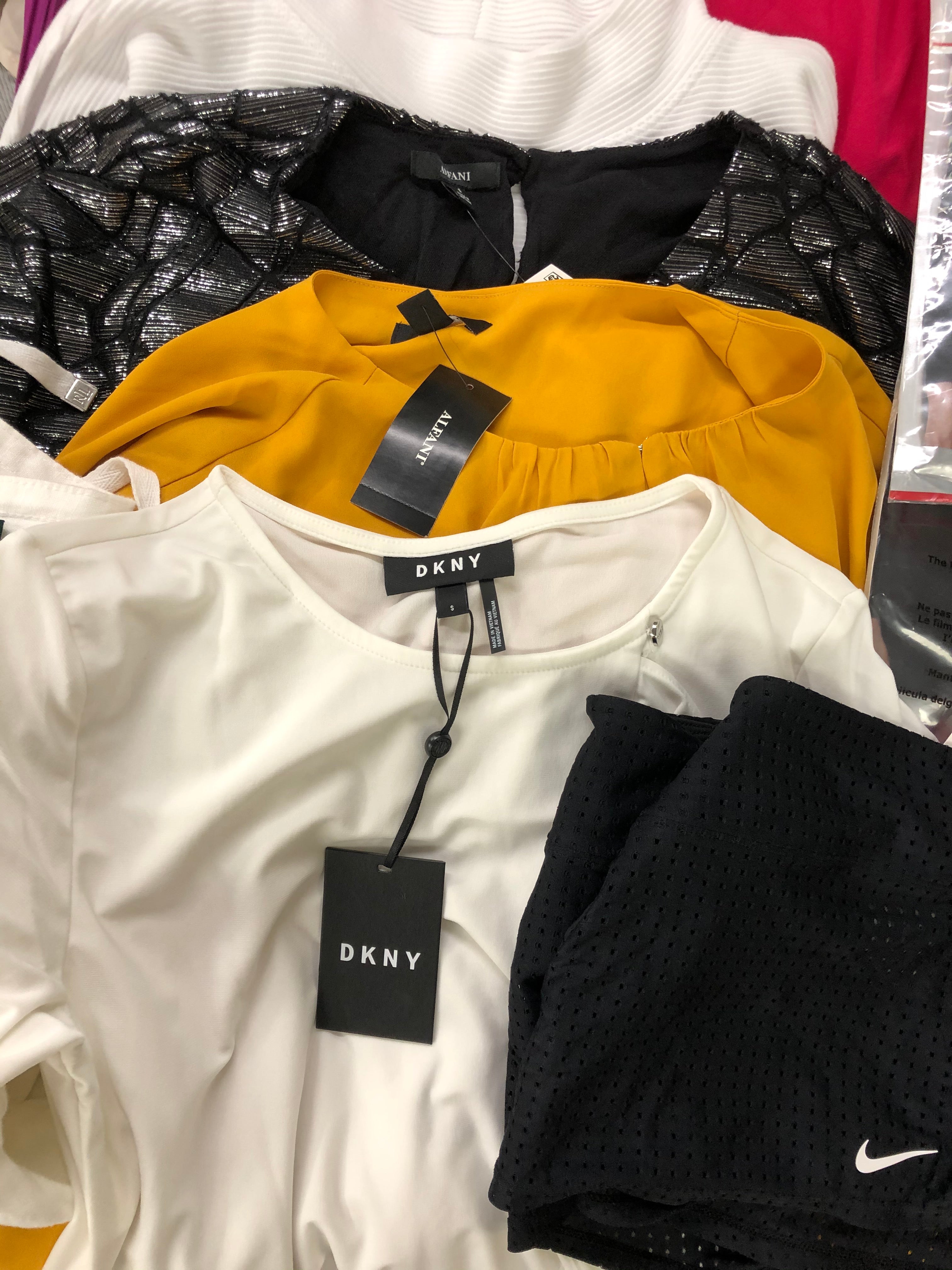 Women's Clothing Wholesale Lot LAUREN RALPH LAUREN, NIKE, CALVIN KLEIN, DKNY, 32 Degrees, ALFANI, Ideology and more, 25 Units, Shelf Pulls, MSRP $1,519.25