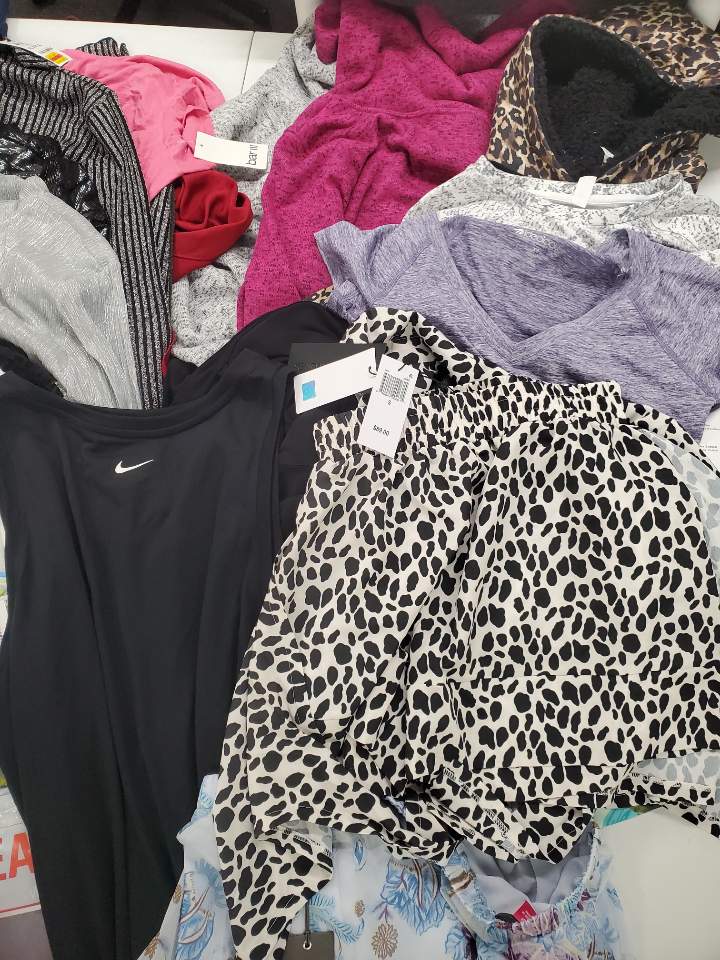 Women's Clothing Wholesale Lot CALVIN KLEIN, Nike, VINCE CAMUTO, KENDALL + KYLIE, 32 DEGREES, ALFANI and more, 25 Units, Shelf Pulls, MSRP $1,486.50