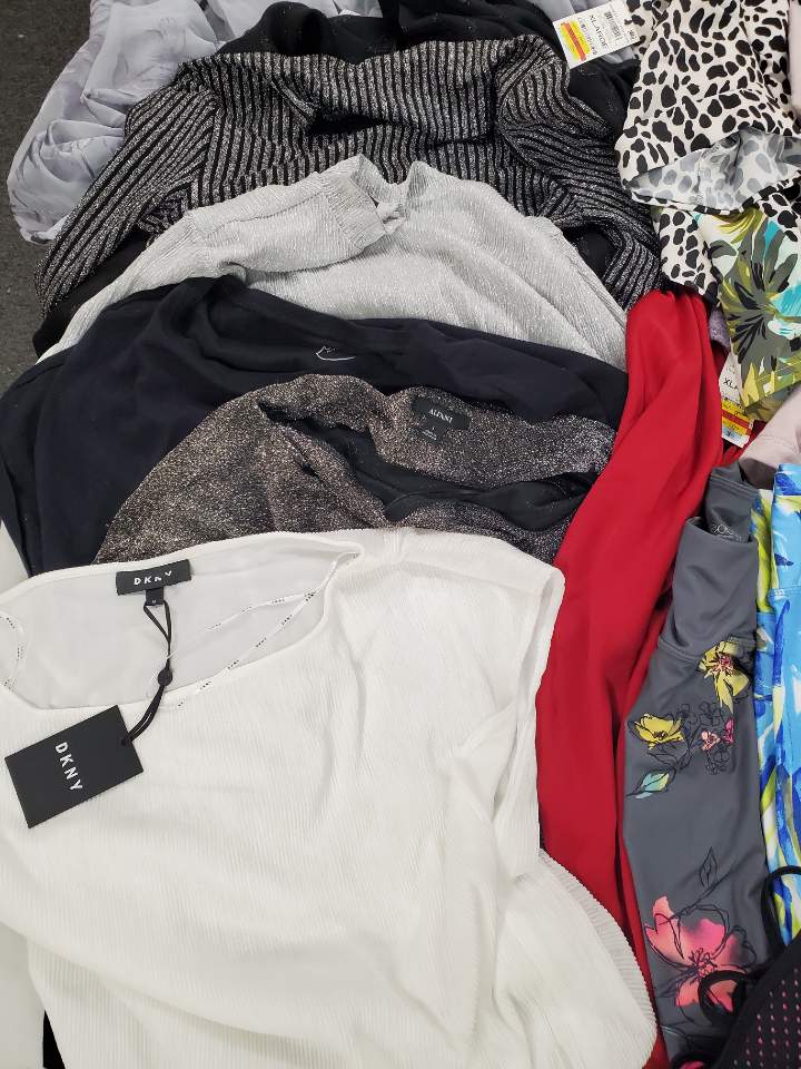 Women's Clothing Wholesale Lot Calvin Klein, DKNY, NIKE, LAUREN POLO RALPH LAUREN, Ideology, Kendall kylie, CHAMPION, Alfani, INC and more, 23 Units, Shelf Pulls, MSRP $1,546.49