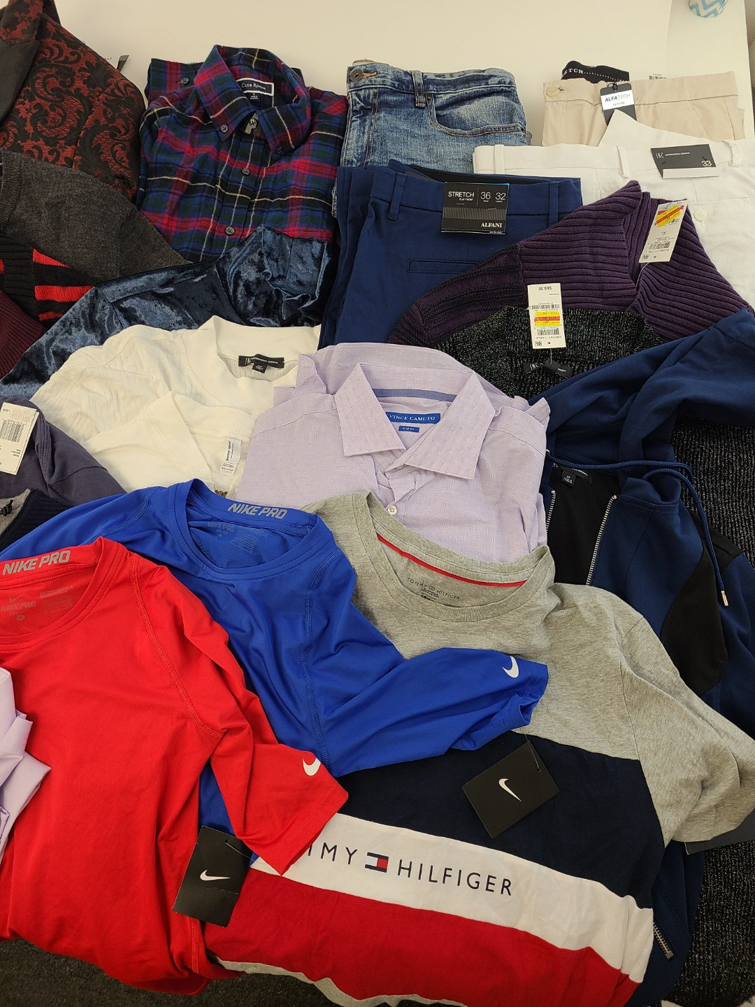 Men's Clothing Wholesale Lot Tommy Hilfiger, Calvin Klein, Nike, Buffalo Jeans, Vince Camuto, American Apparel, Alfani, Club Room, and more, 25 Units, Shelf Pulls, MSRP $1,635.00