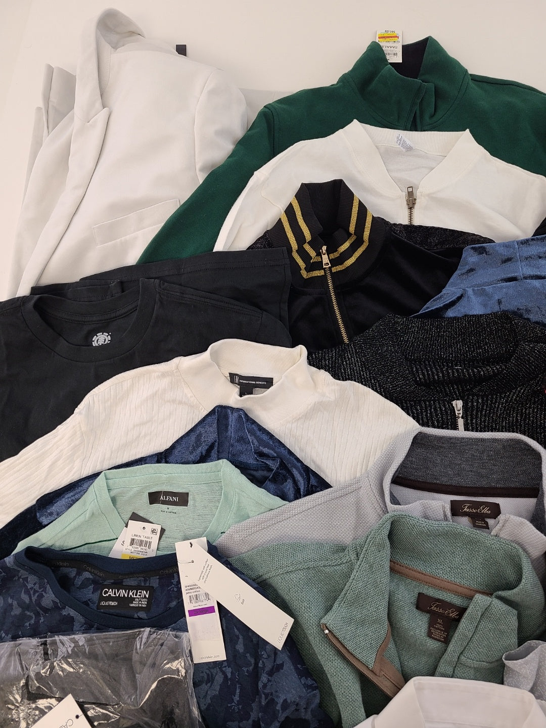Men's Clothing Wholesale Lot Calvin Klein, DKNY, Tasso Elba, American Apparel, Club Room, INC and more, 25 Units, Shelf Pulls, MSRP $1,572.00