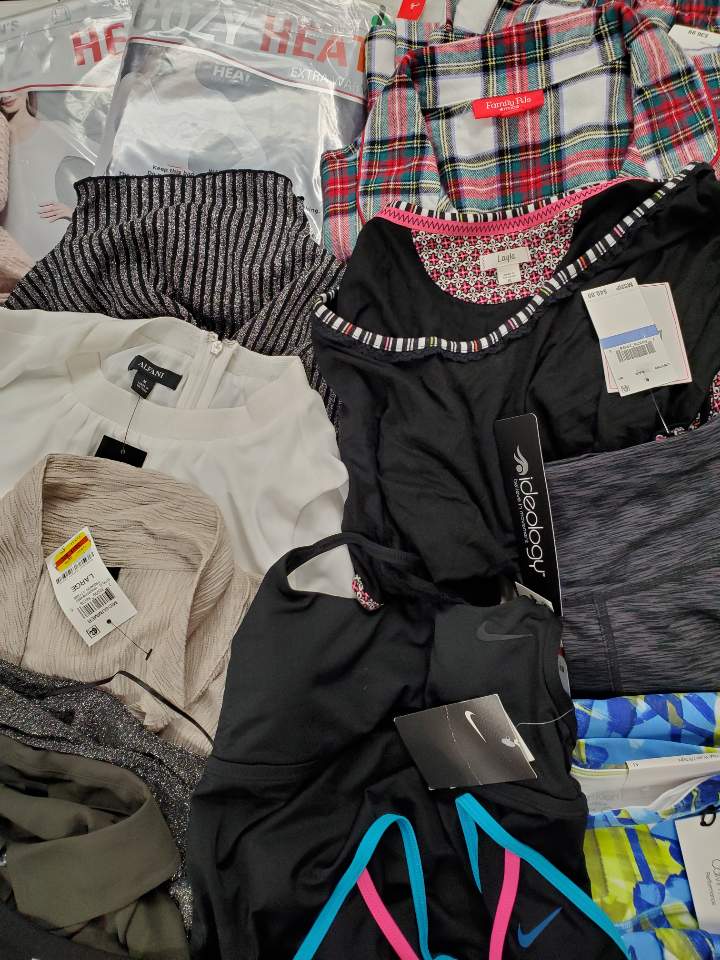 Women's Clothing Wholesale Lot CALVIN KLEIN, NIKE, VINCE CAMUTO, FREE PEOPLE, KENDALL + KYLIE,  32 DEGREES, IDEOLOGY, ALFANI and more, 26 Units, Shelf Pulls, MSRP $1,538.97