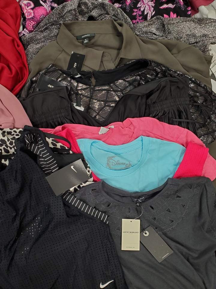 Women's Clothing Wholesale Lot NIKE, Calvin Klein, Lucky Brand, Disney, KENDALL  KYLIE, American Apparel, INC, Alfani and more, 26 Units, Shelf Pulls, MSRP $1,518.49