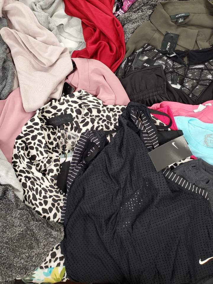 Women's Clothing Wholesale Lot NIKE, Calvin Klein, Lucky Brand, Disney, KENDALL  KYLIE, American Apparel, INC, Alfani and more, 26 Units, Shelf Pulls, MSRP $1,518.49