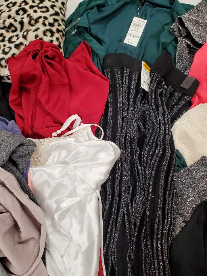 Women's Clothing Wholesale Lot Calvin Klein, NIKE, Free People, DANIELLE BERNSTEIN, Alfani, INC, IDEOLOGY and more, 24 Units, Shelf Pulls, MSRP $1,541.50