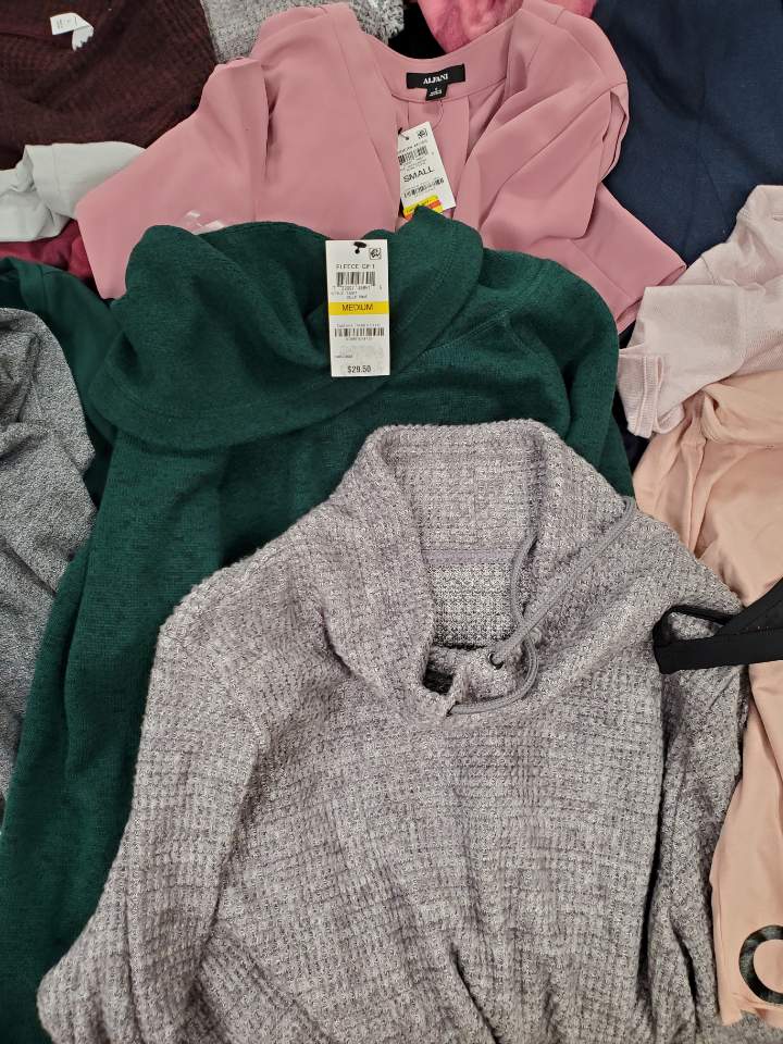 Women's Clothing Wholesale Lot TAHARI, NIKE, Calvin Klein, American Apparel, KASPER, IDEOLOGY, KILO BRAVA, GIANNI BINI,  CHARTER CLUB, Alfani and more, 26 Units, Shelf Pulls, MSRP $1,329.99