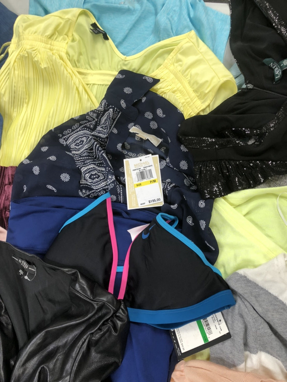 Women's Clothing Wholesale Lot Calvin Klein, DKNY, MICHAEL KORS, RACHEL ROY, VINCE CAMUTO, GUESS, ANNE KLEIN, IDEOLOGY, INC and more, 32 Units, Customer Returns, MSRP $1,972.99