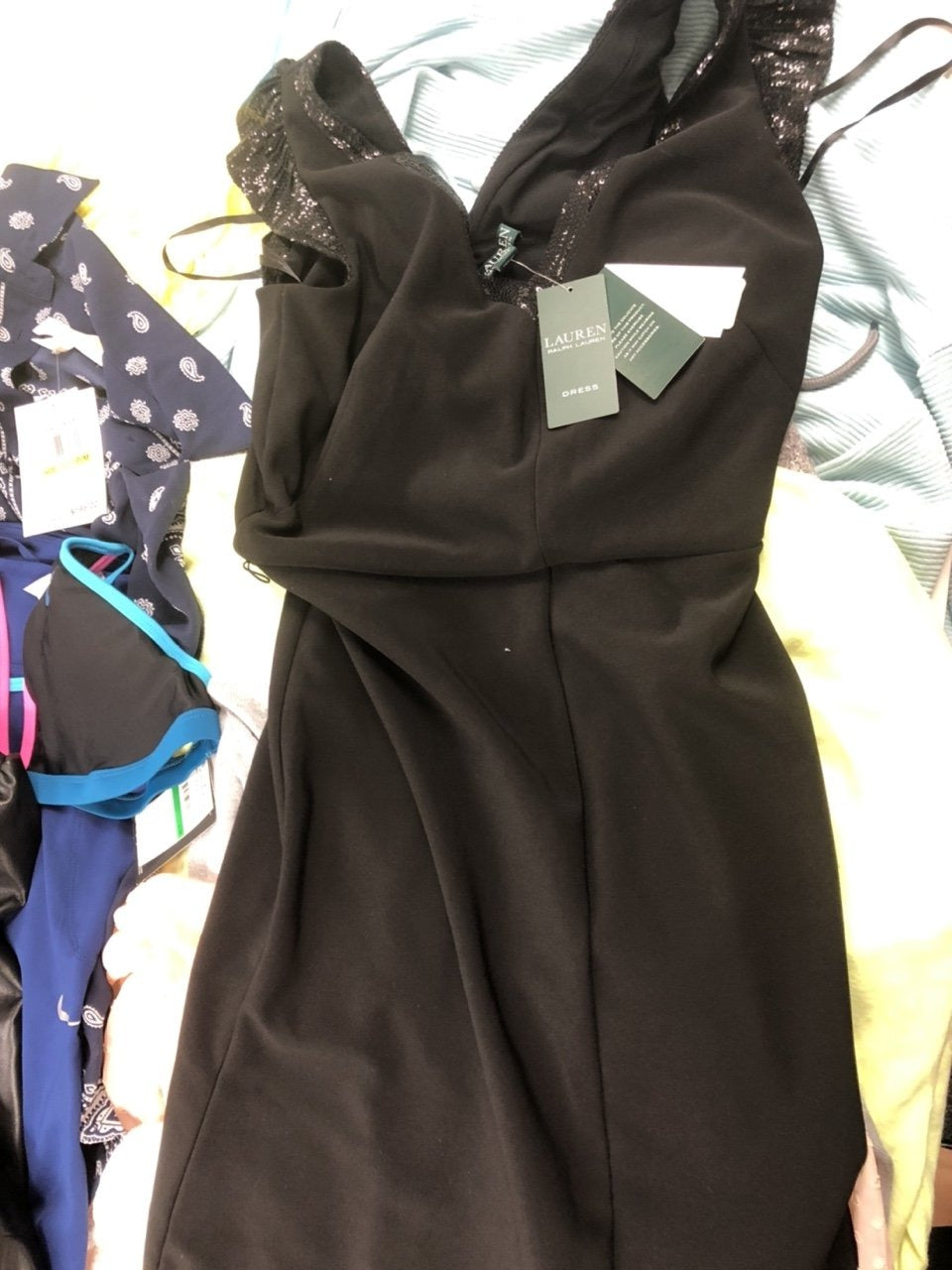Women's Clothing Wholesale Lot Calvin Klein, DKNY, MICHAEL KORS, RACHEL ROY, VINCE CAMUTO, GUESS, ANNE KLEIN, IDEOLOGY, INC and more, 32 Units, Customer Returns, MSRP $1,972.99