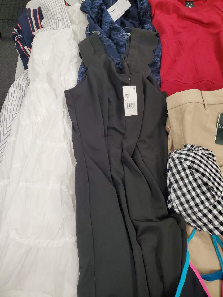 Women's Clothing Wholesale Lot Calvin Klein, DKNY, EILEEN FISHER, LAUREN RALPH LAUREN, NIKE, Steve Madden, VINCE CAMUTO, FREE PEOPLE, IDEOLOGY, INC  and more,  24 Units, Customer Returns, MSRP $1,853.50
