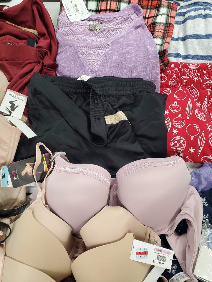 Women's Intimate & Sleepwear Wholesale Lot Calvin Klein, SCULPTRESS, WACOAL , Bali, Charters Club, INC, FLEXEES, CHARTER CLUB  and more, 48 Units, Customer Returns, MSRP $1,626.20
