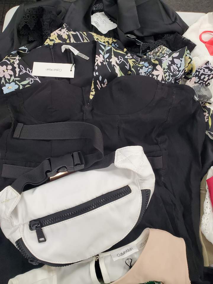Women's Clothing Wholesale Lot Adidas, Calvin Klein, Michael Kors, NIKE, DKNY, EILEEN FISHER, VINCE CAMUTO, FREE PEOPLE, STEVE MADDEN, INC, ALFANI and more, 29 Units, Customer Returns, MSRP $2,106.99