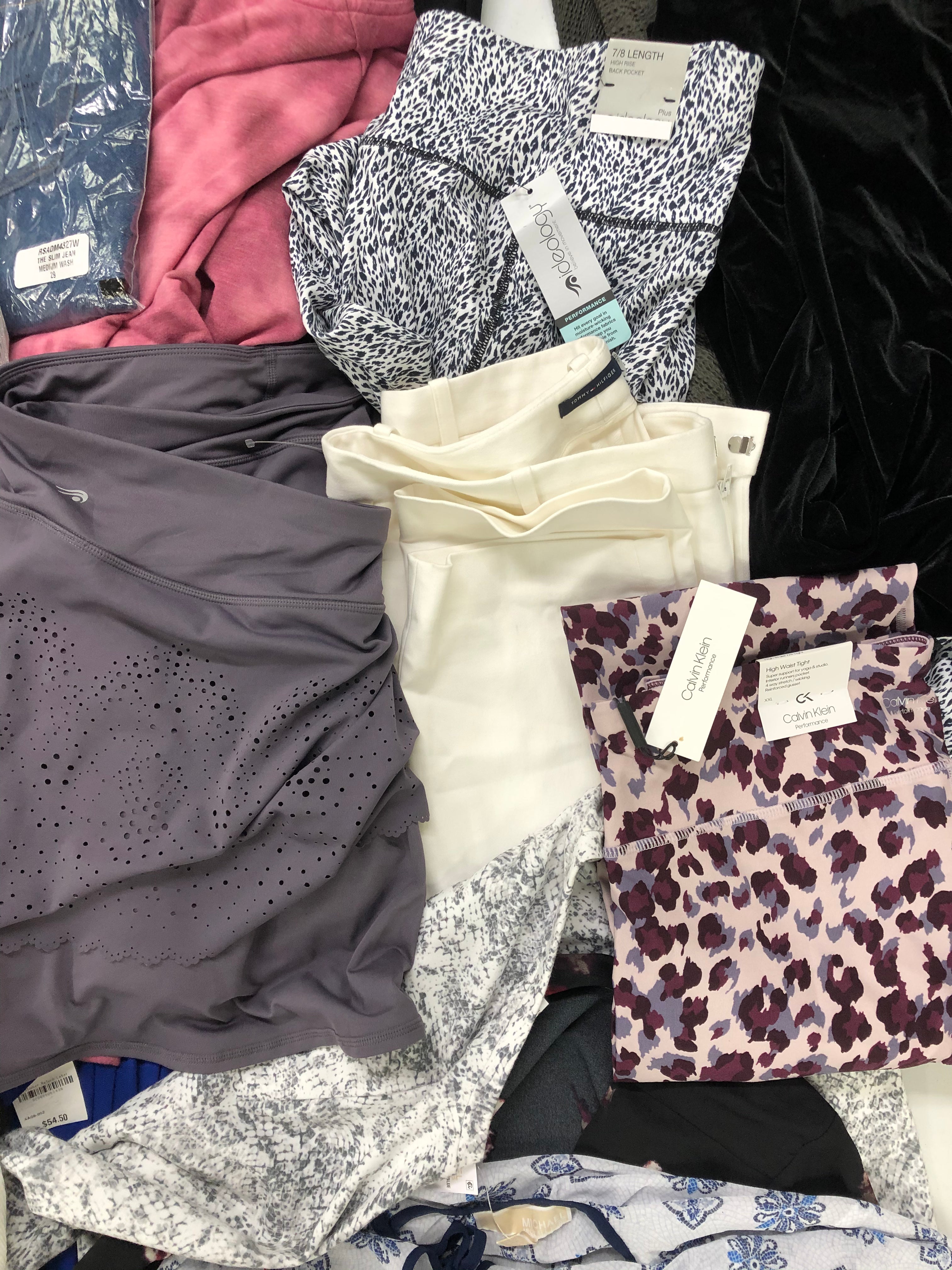 Women's Clothing Wholesale Lot CALVIN KLEIN, DKNY, Michael Kors, Tommy Hilfiger, American apparel, KENDALL KYLIE, Ideology and more, 25 Units, Shelf Pulls, MSRP $1,603.50