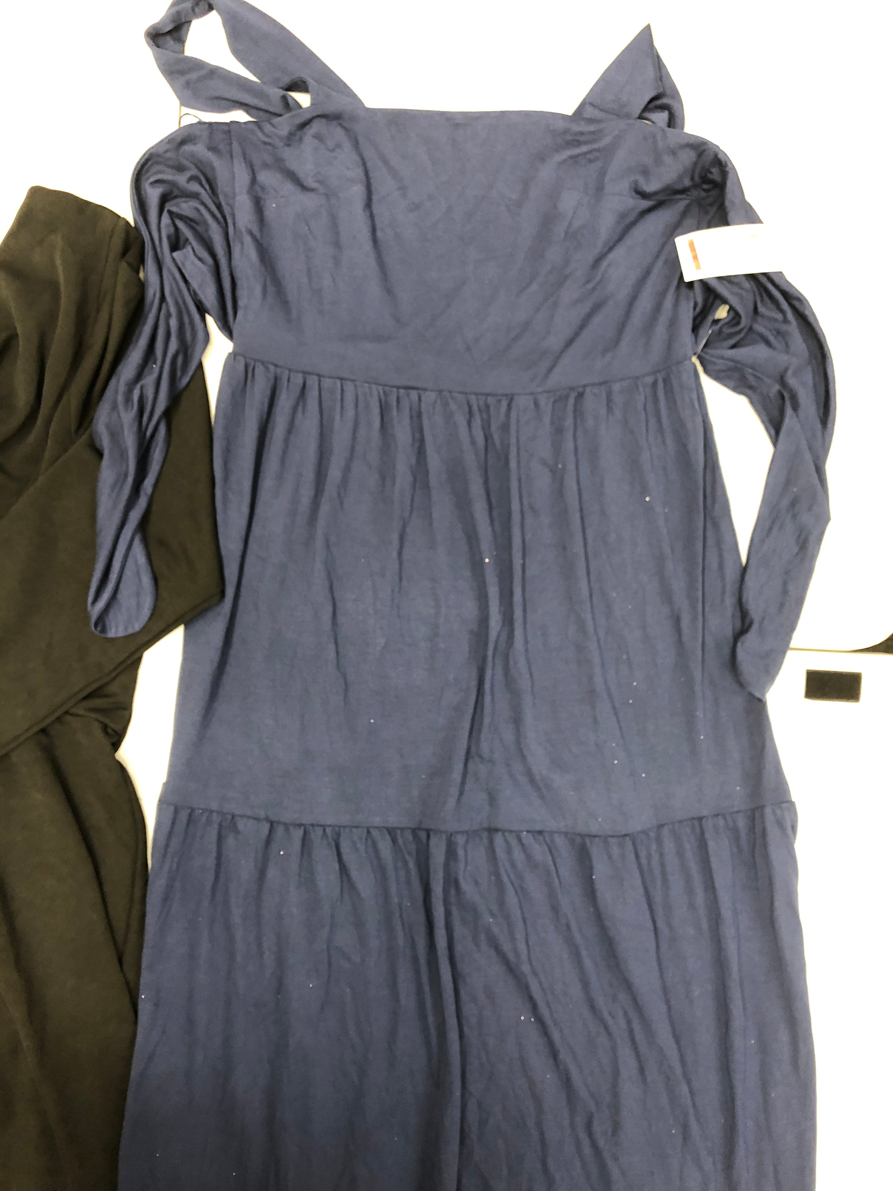 Women's Clothing Dress Wholesale Lot, CECE, Emerald Sundae, SPEECHLESS, and INC, 8 Units, Shelf Pulls, MSRP $774.50