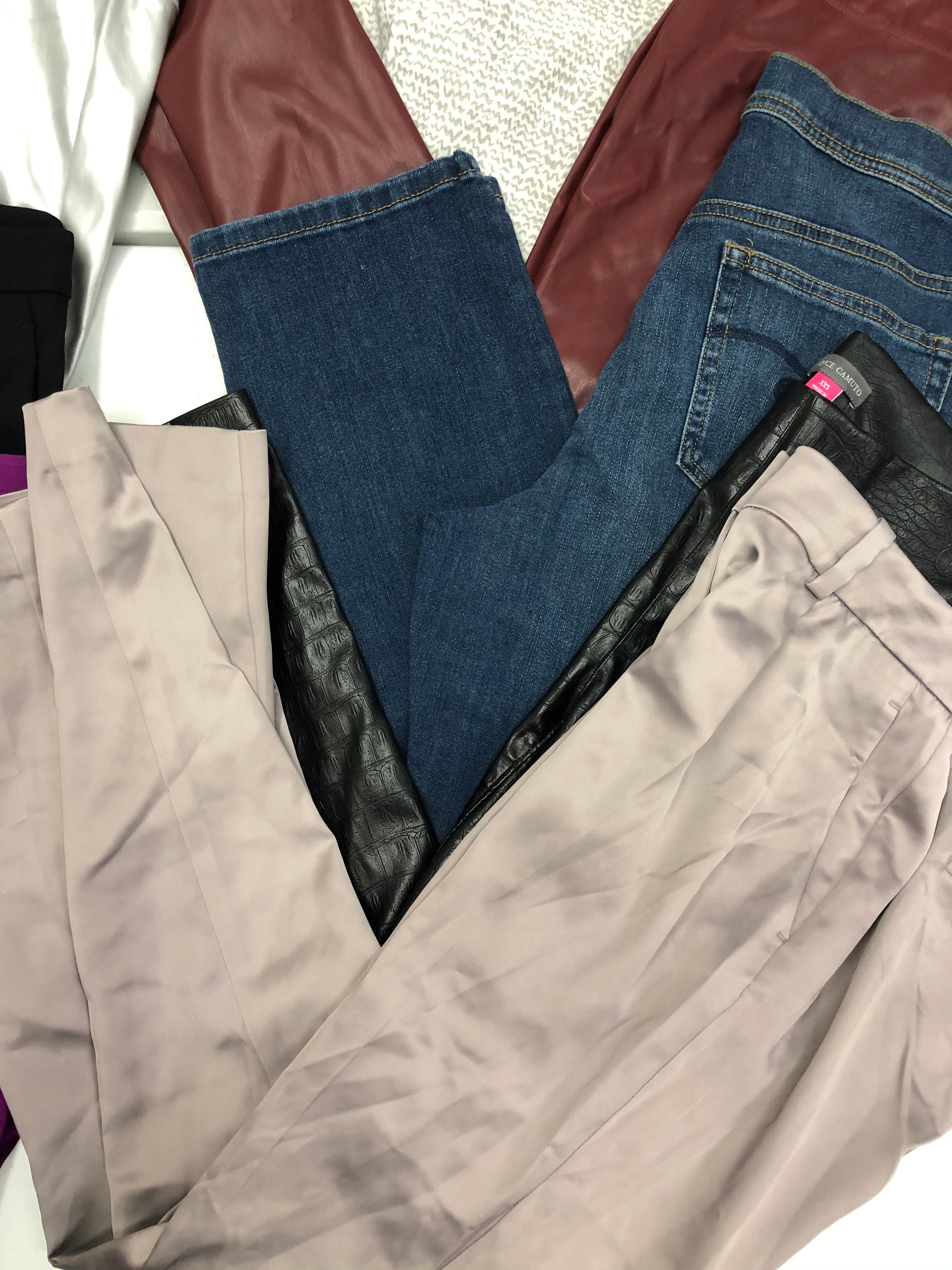 Women's Clothing Pants Wholesale Lot, Vince Camuto, Style & Co, ALFANI, Bar III and more, 12 Units, Shelf Pulls, MSRP $798.48