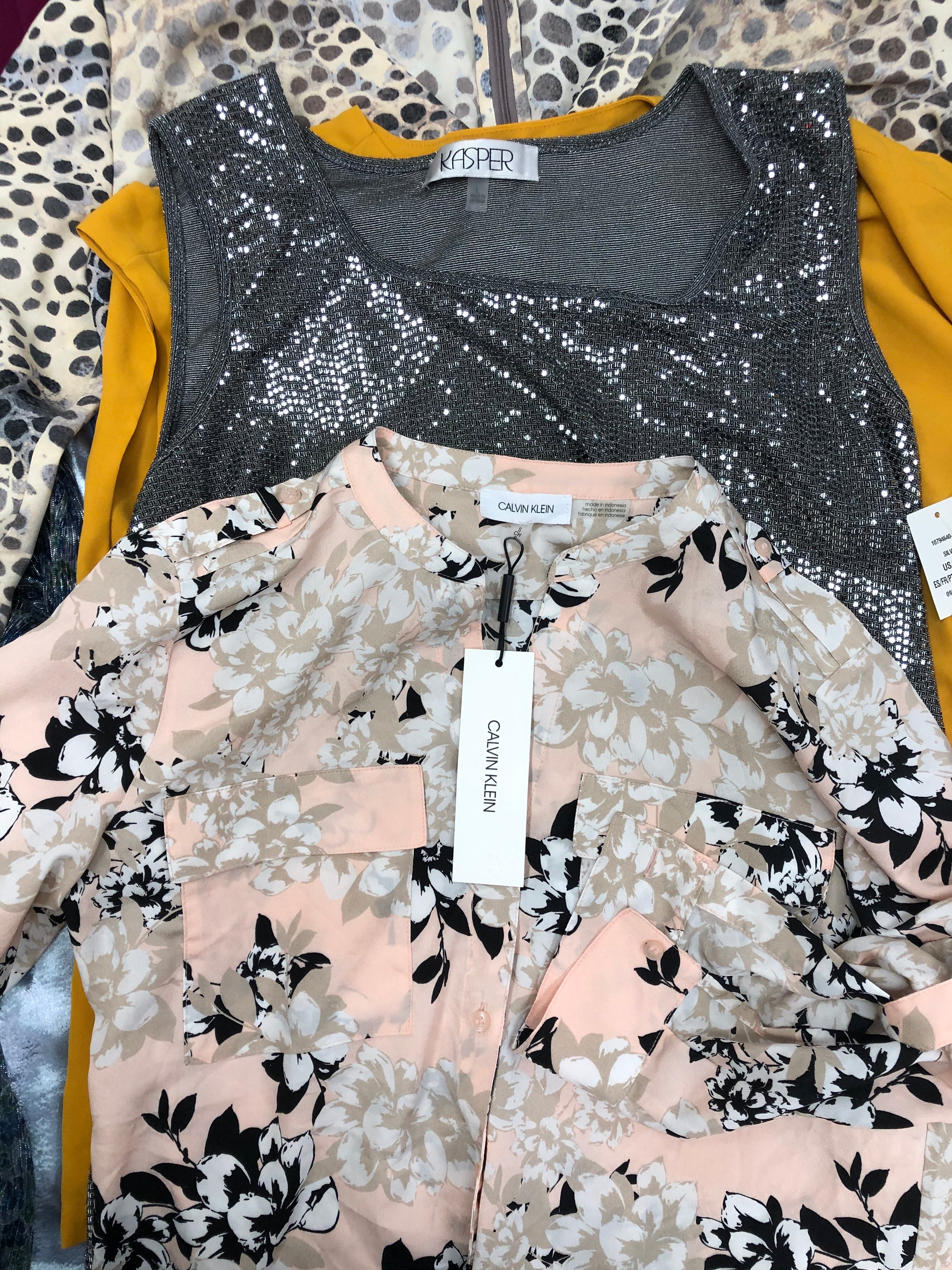 Women's Clothing Top Wholesale Lot, CALVIN KLEIN, TOMMY HILFIGER, KASPER, ALFANI, AMERICAN APPAREL and more, 14 Units, Shelf Pulls, MSRP $778.50