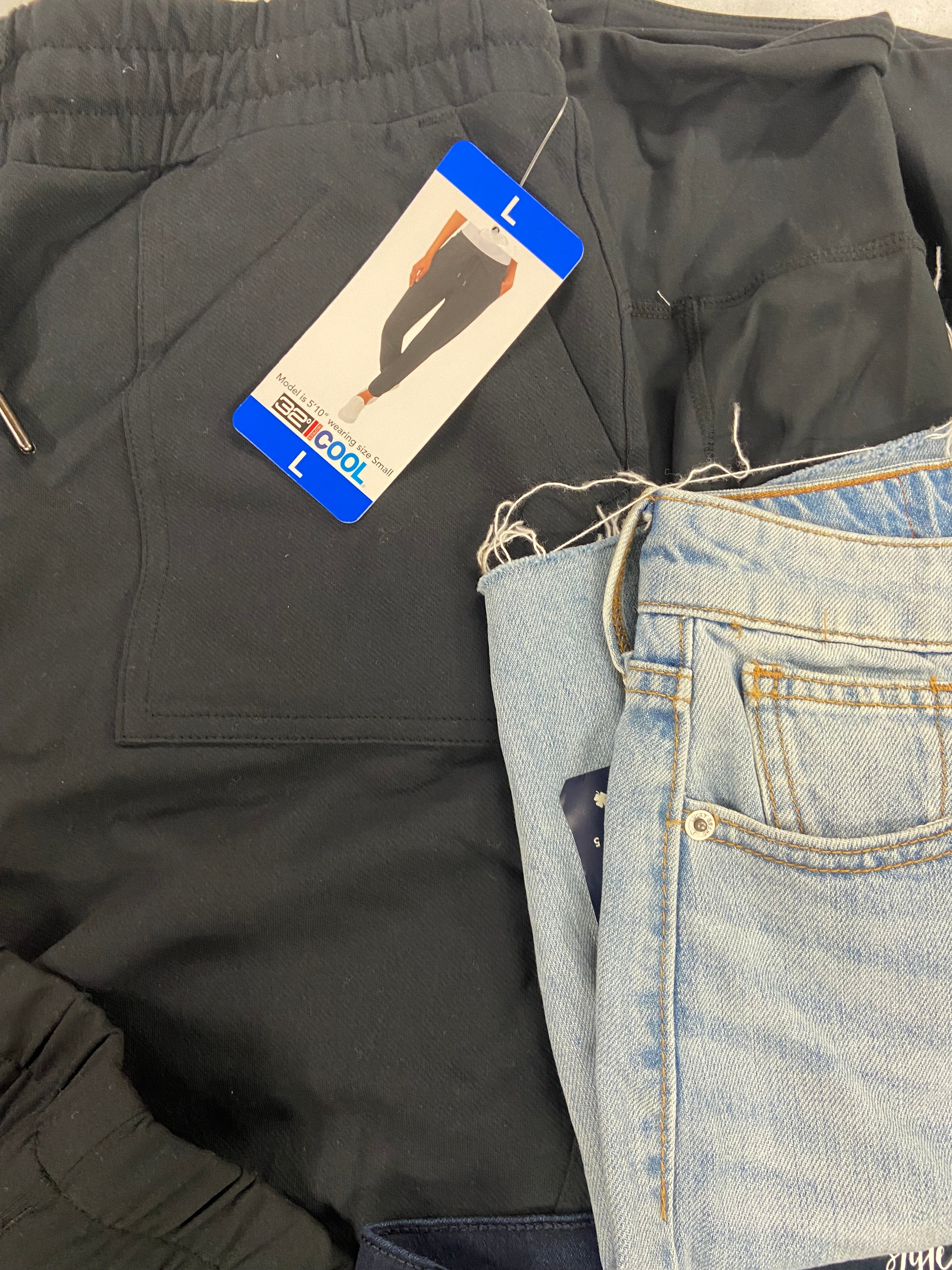 Women's Clothing Activewear & Other bottoms Wholesale Lot, FREE PEOPLE, LUCKY BRAND, CHAMPION, 32 DEGREES and more, 11 items, Shelf Pulls, MSRP $552