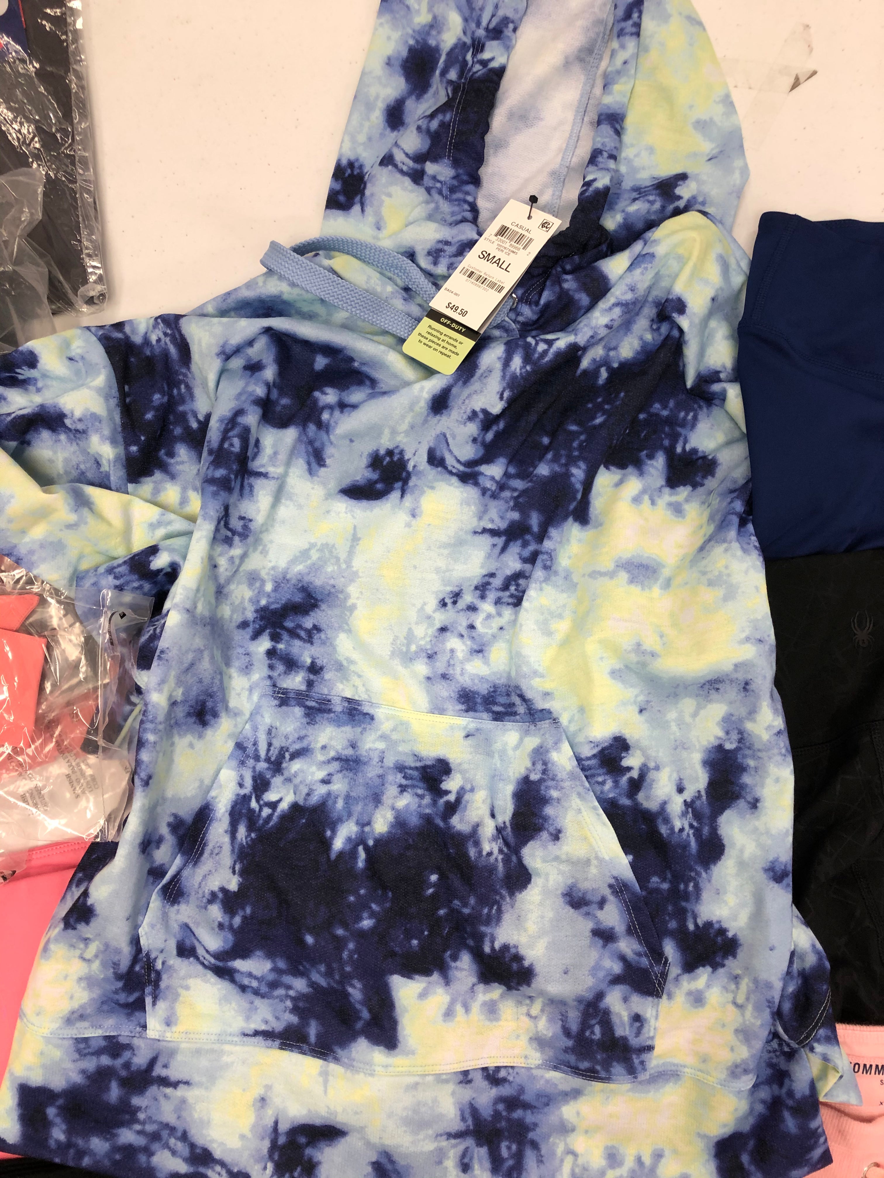 Women's Clothing Activewear and others Wholesale Lot, ADIDAS, NIKE, CALVIN KLEIN, TOMMY HILFIGER, ASICS, IDEOLOGY and more, 23 items, Shelf Pulls, MSRP $796