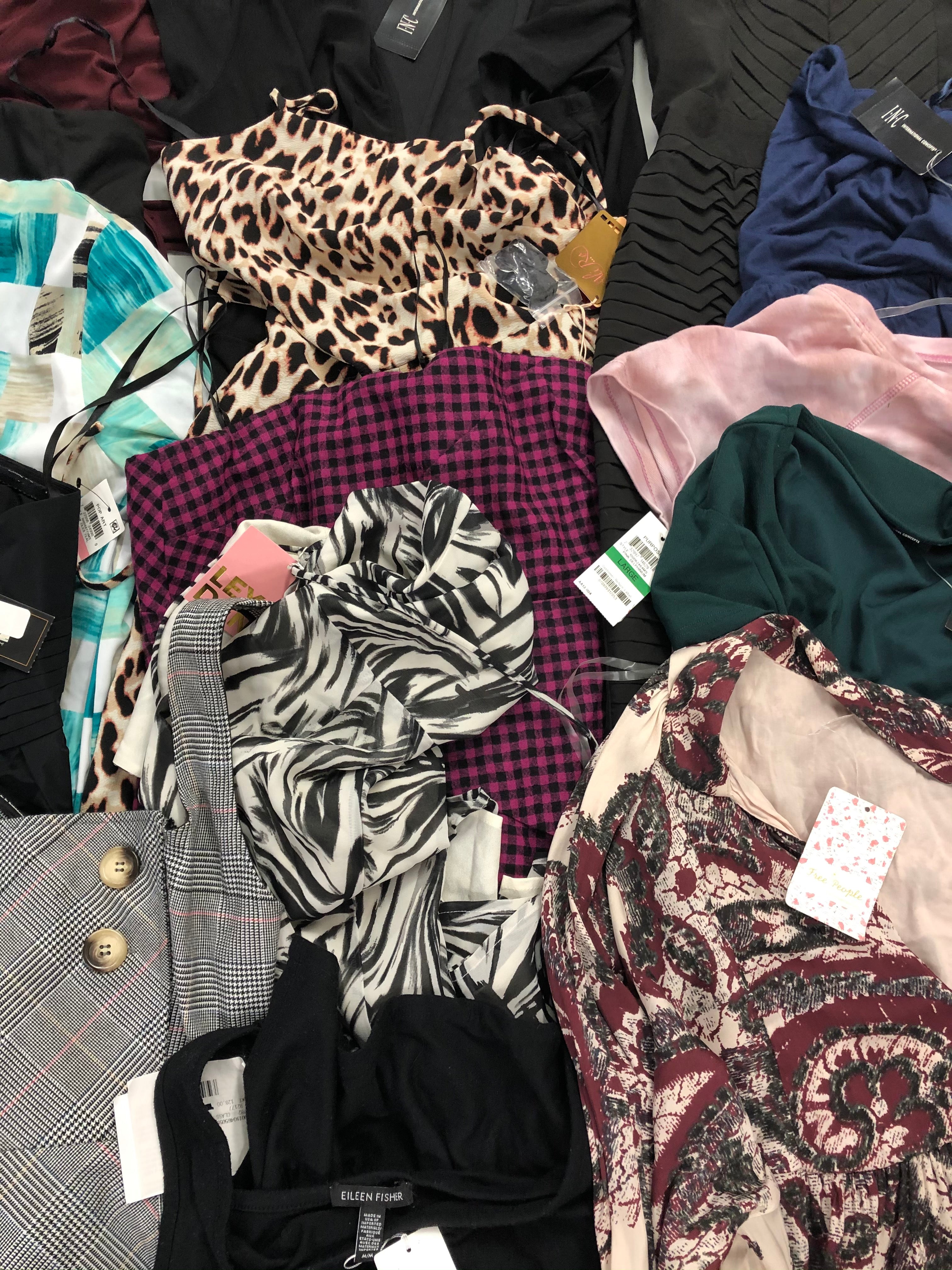 Women's Clothing DRESSES/ROMPERS Wholesale Lot, EILEEN FISHER, FREE PEOPLE, BCBG, PARKER LIFESTYLE, ALFANI and more, 16 items, Shelf Pulls, MSRP $1,871