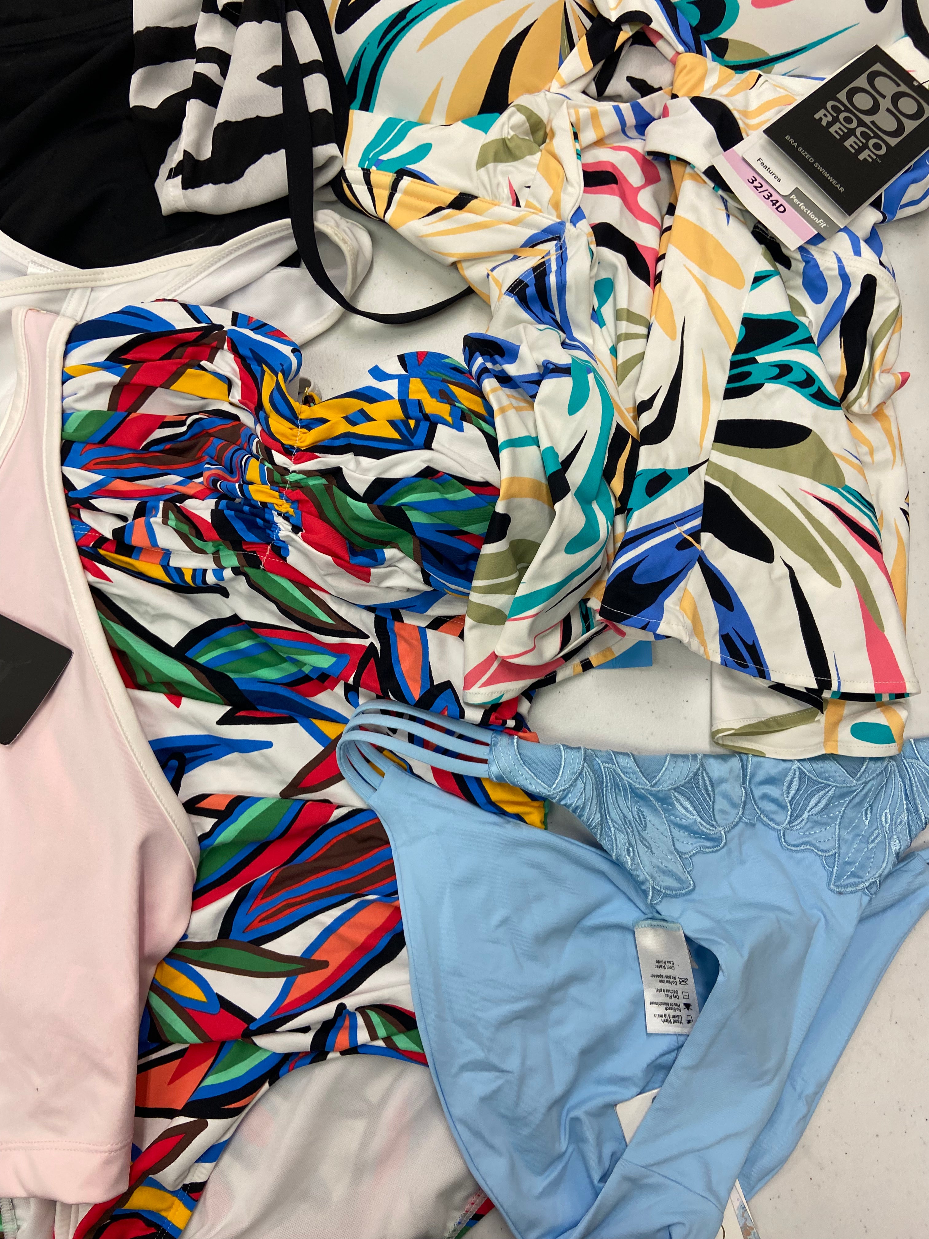 Women's Swimwear Wholesale Lot, NIKE, RACHEL ROY, BCBG GENERATION, COCO LEAF, ANNE COLE, BEBE,  BLEU BY ROD BEATTIE, DOTTI, L*SPACE and more, 15 items, CUSTOMER RETURNS