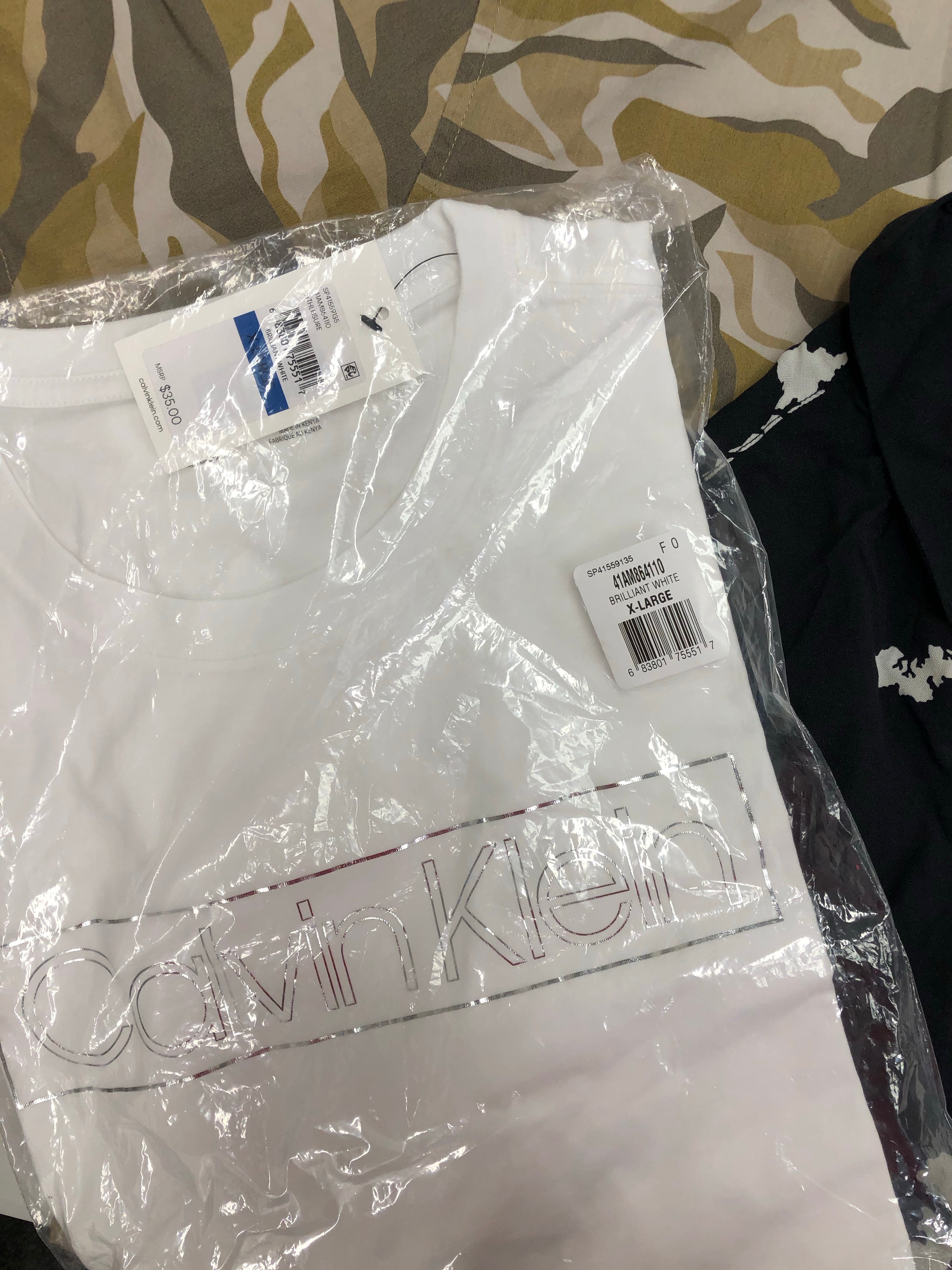 Men's Clothing Tops, Button Down Shirt and more, Wholesale Lot, CALVIN KLEIN, ZEEGEEWHY, AMERICAN APPAREL, INC and more, 23 items, Shelf Pulls, MSRP $793
