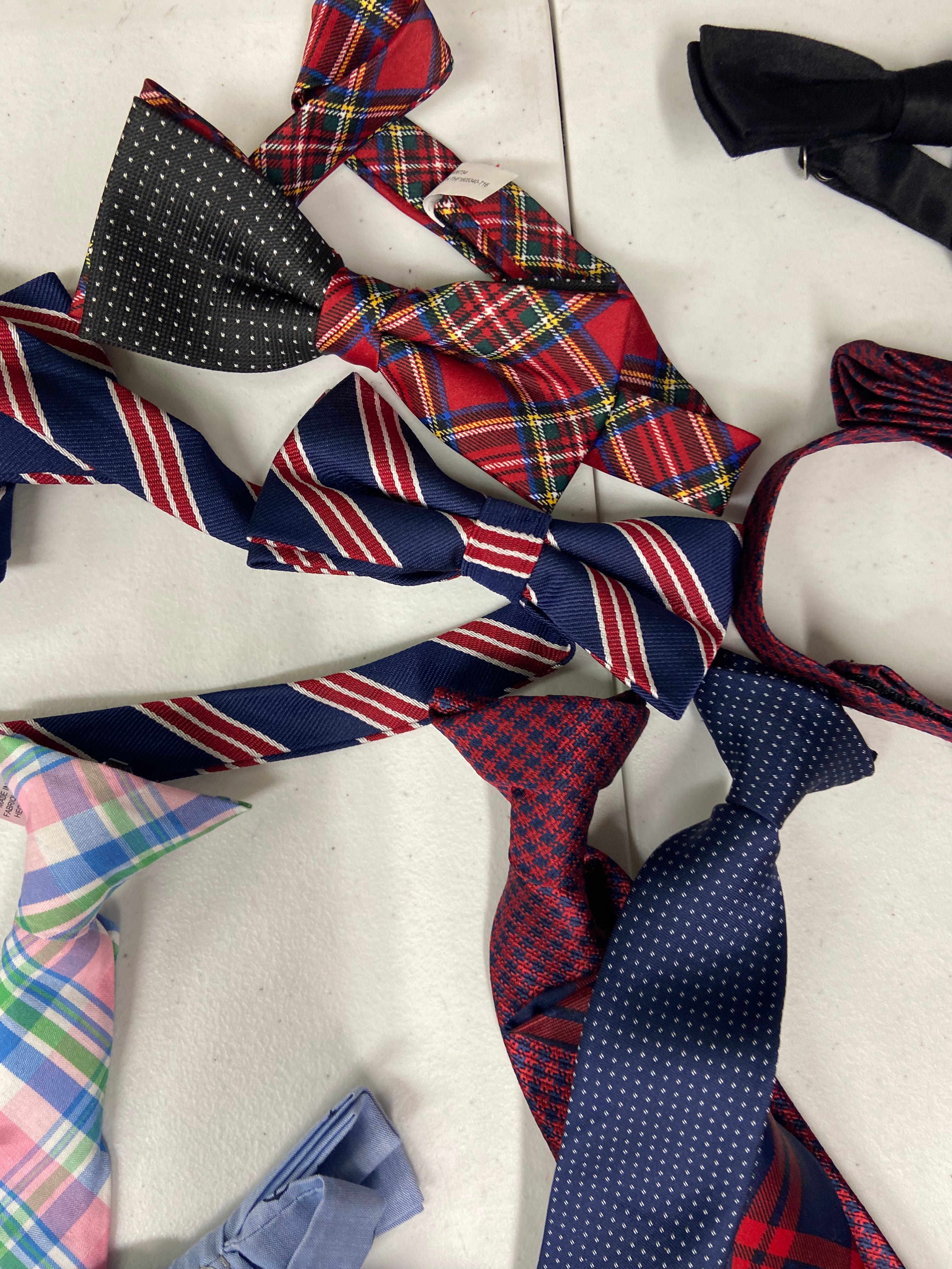 Kid's Neckties, Bow Ties and more Wholesale Lot, TOMMY HILFIGER and other Famous brands, 34 Units, Customer Returns