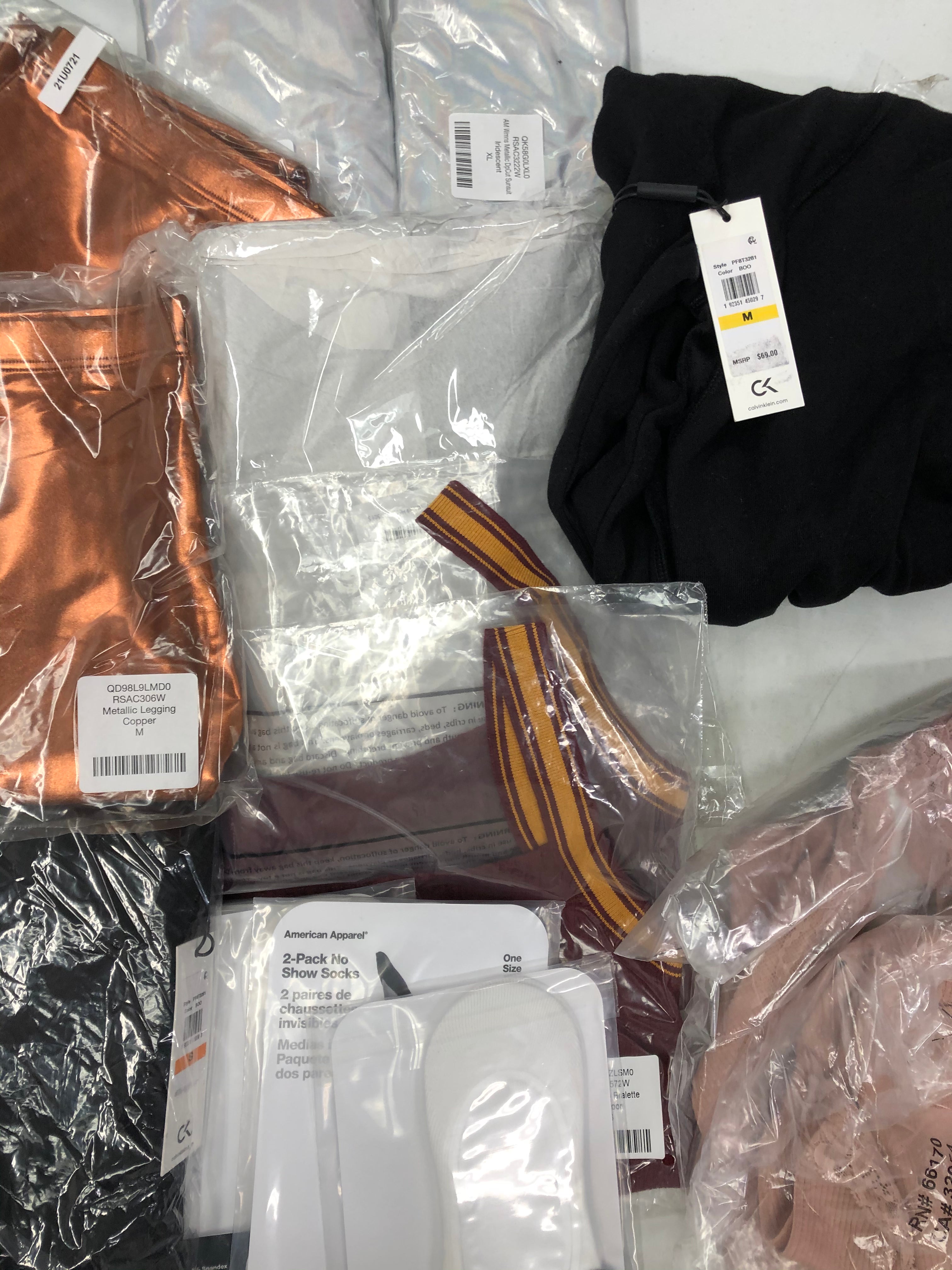 Women's Clothing Sweaters, Cardigans and other Wholesale Lot, CALVIN KLEIN, FREE PEOPLE, AMERICAN APPAREL, 26 items, New, MSRP $1,905