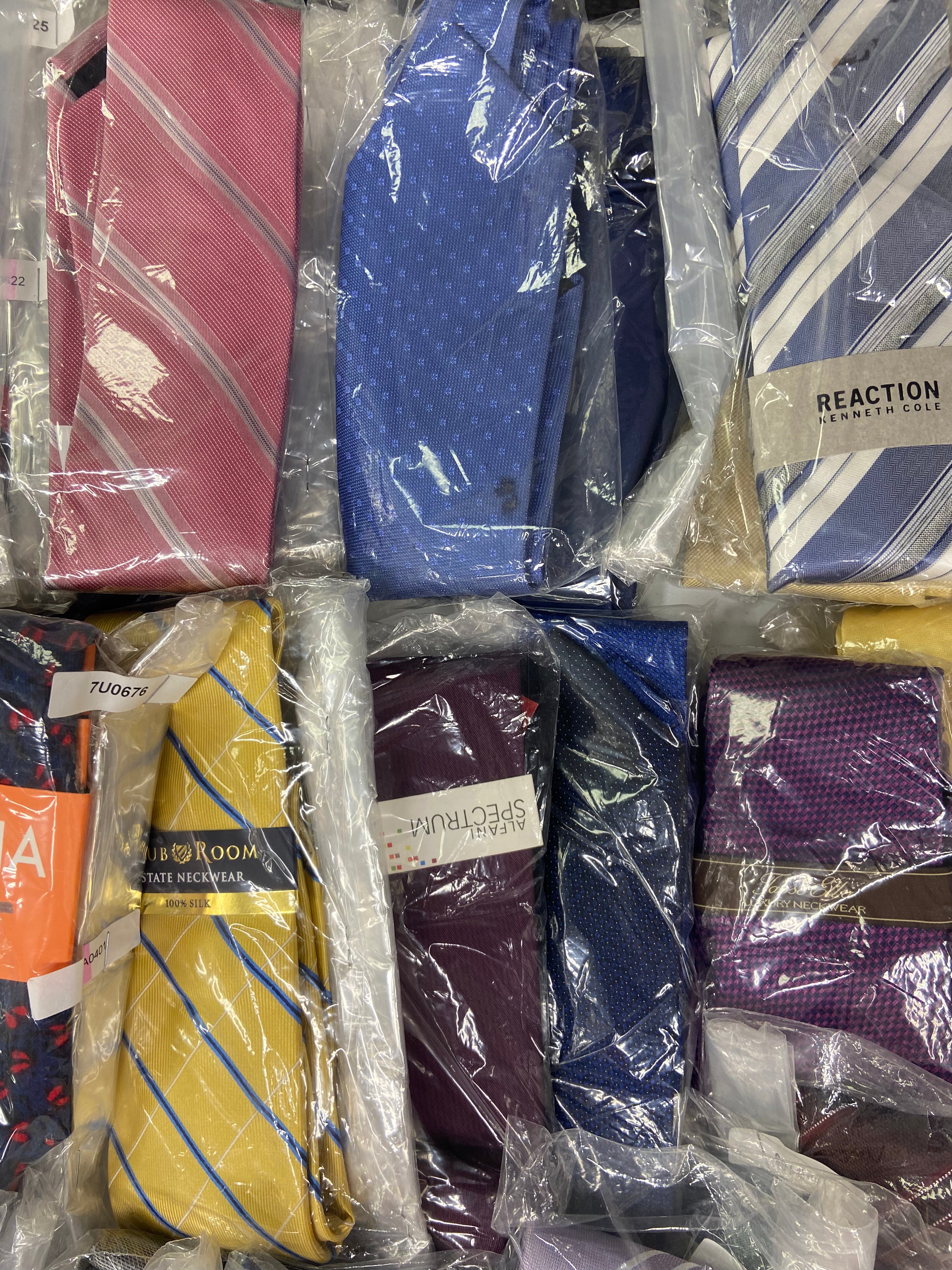 Men's Neckties Wholesale Lot, TALLIA, MICHAEL KORS, KENNETH COLE, TASSO ELBA, RYAN SEACREST, CALVIN KLEIN and more, 84 items, CUSTOMER RETURNS
