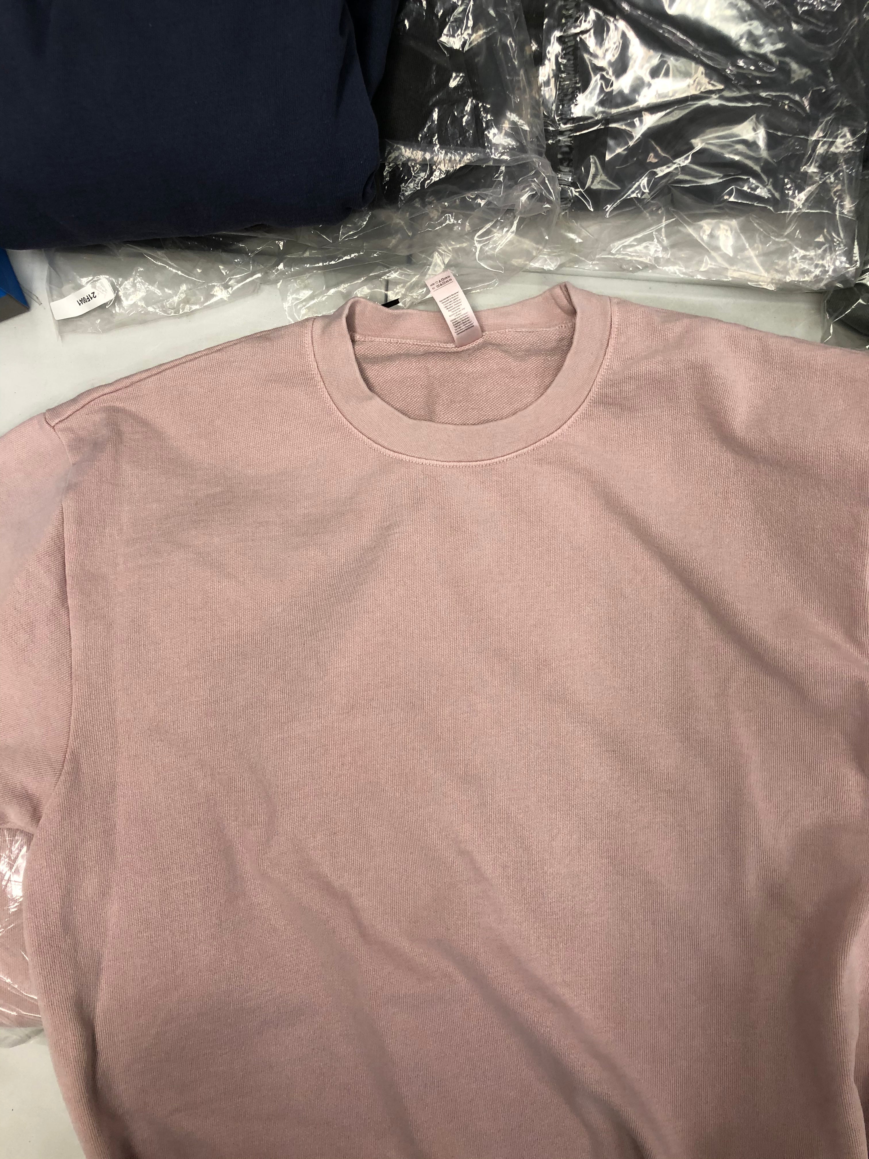 Men's Clothing Tops and others, Wholesale Lot, COLUMBIA, CALVIN KLEIN, STEVE MADDEN, PERRY ELLIS, AMERICAN APPAREL and more, 15 items, Shelf Pulls, MSRP $632