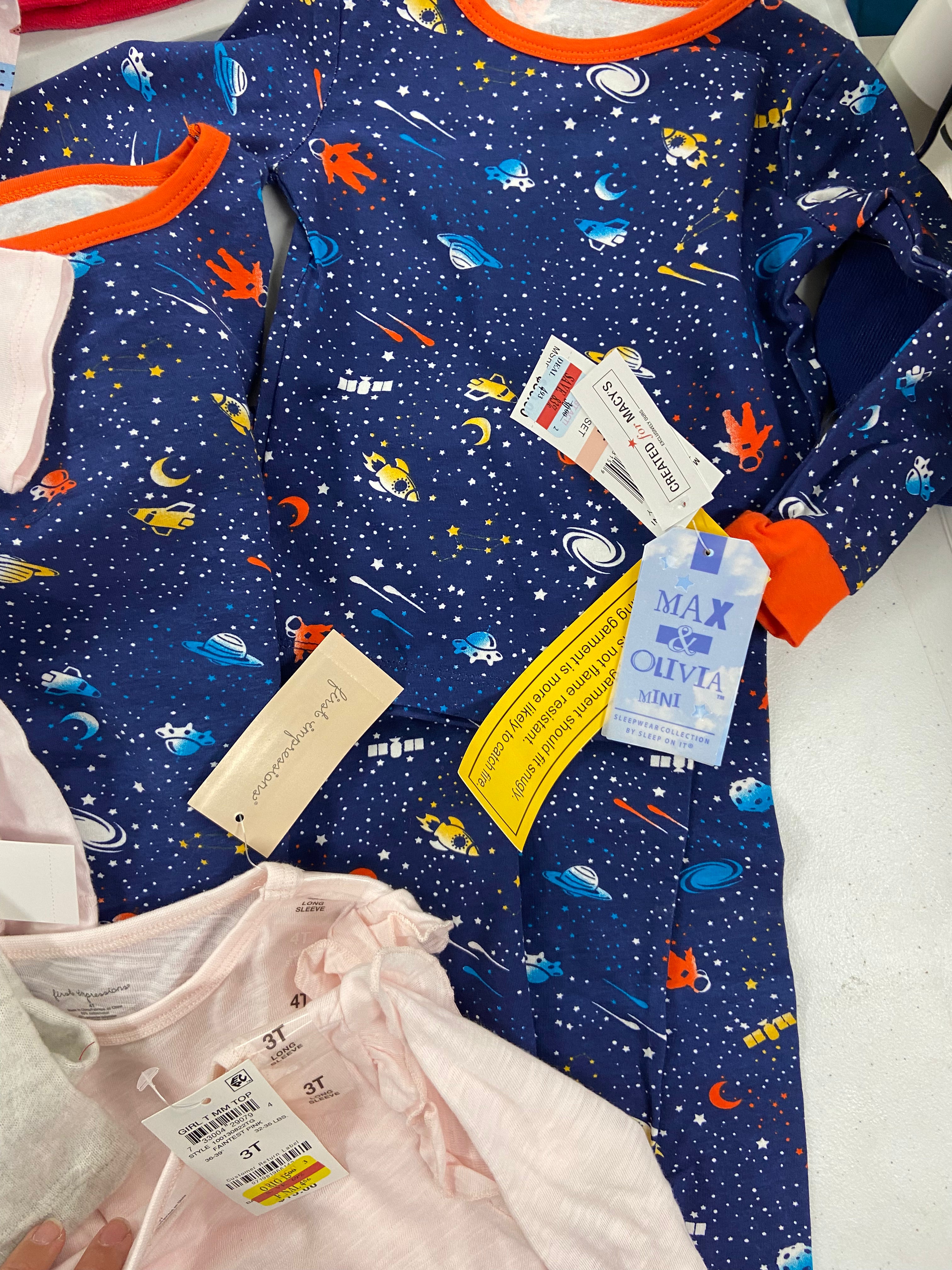 Kid's / Baby's Clothing Assorted Wholesale Lot, NIKE, MAX & OLIVIA, CARTER'S, FIRST IMPRESSIONS and more, 24 items, Shelf Pulls, MSRP $665