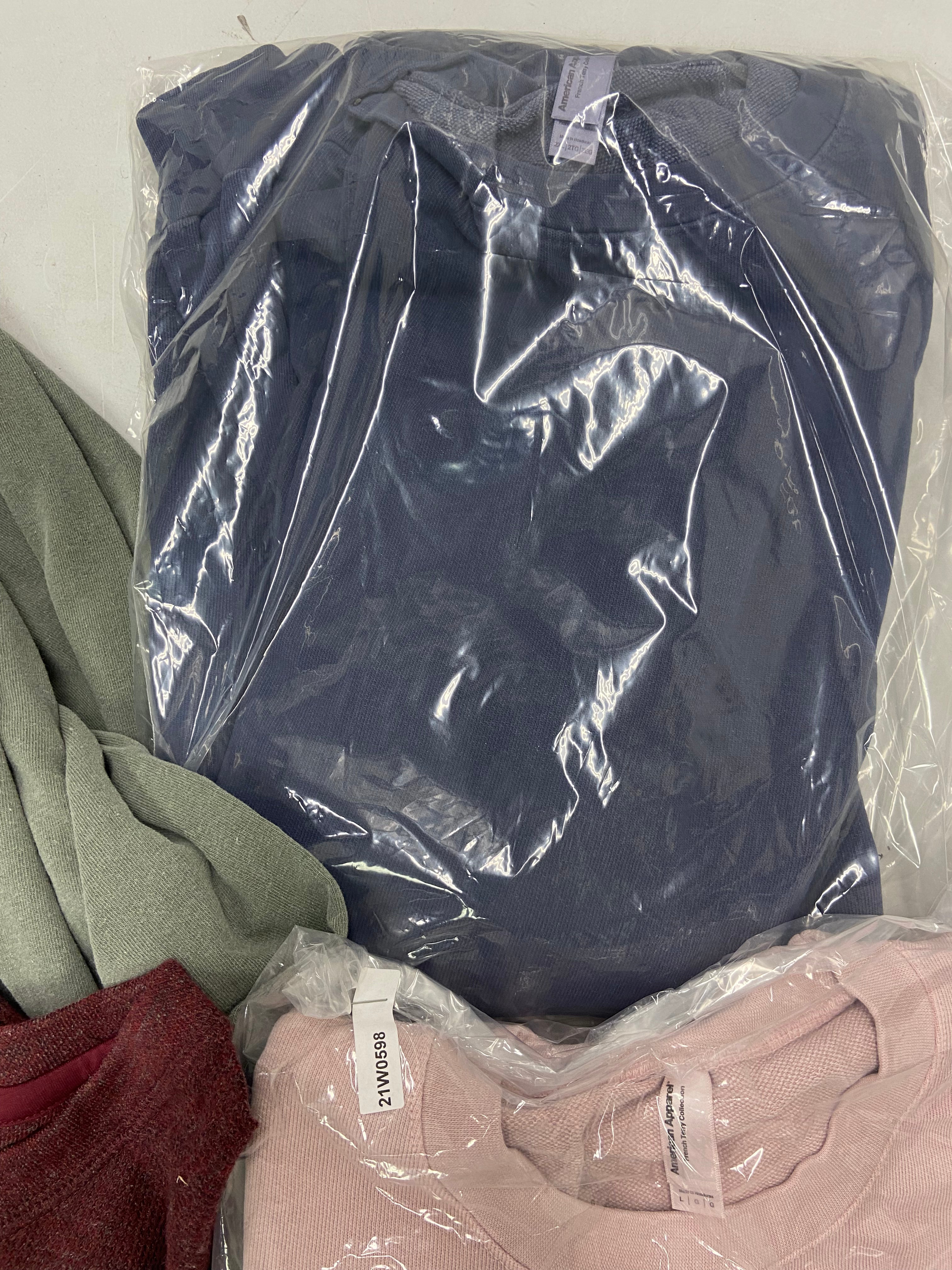 Men's Clothing Hoodies and Other Tops Wholesale Lot, BANANA REPUBLIC, CATERPILLAR, AMERICAN APPAREL, 12 items, Shelf Pulls, MSRP $536