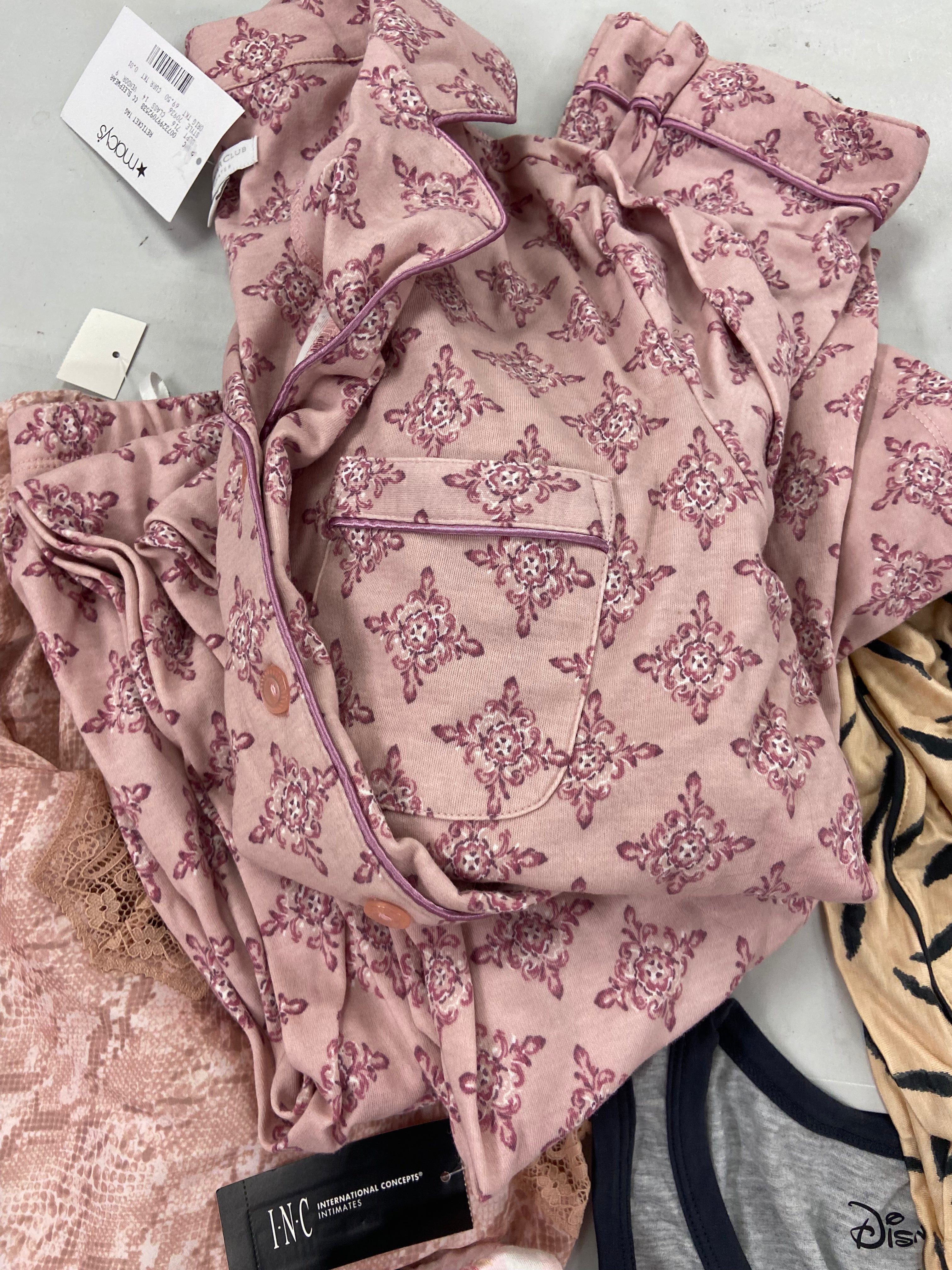 Women's SLEEPWEAR & Others, Wholesale Lot, Disney, Friends, MAIDENFORM, SKARLETT, CUDDL DUDS and more, 15 items, Shelf Pulls, MSRP $668