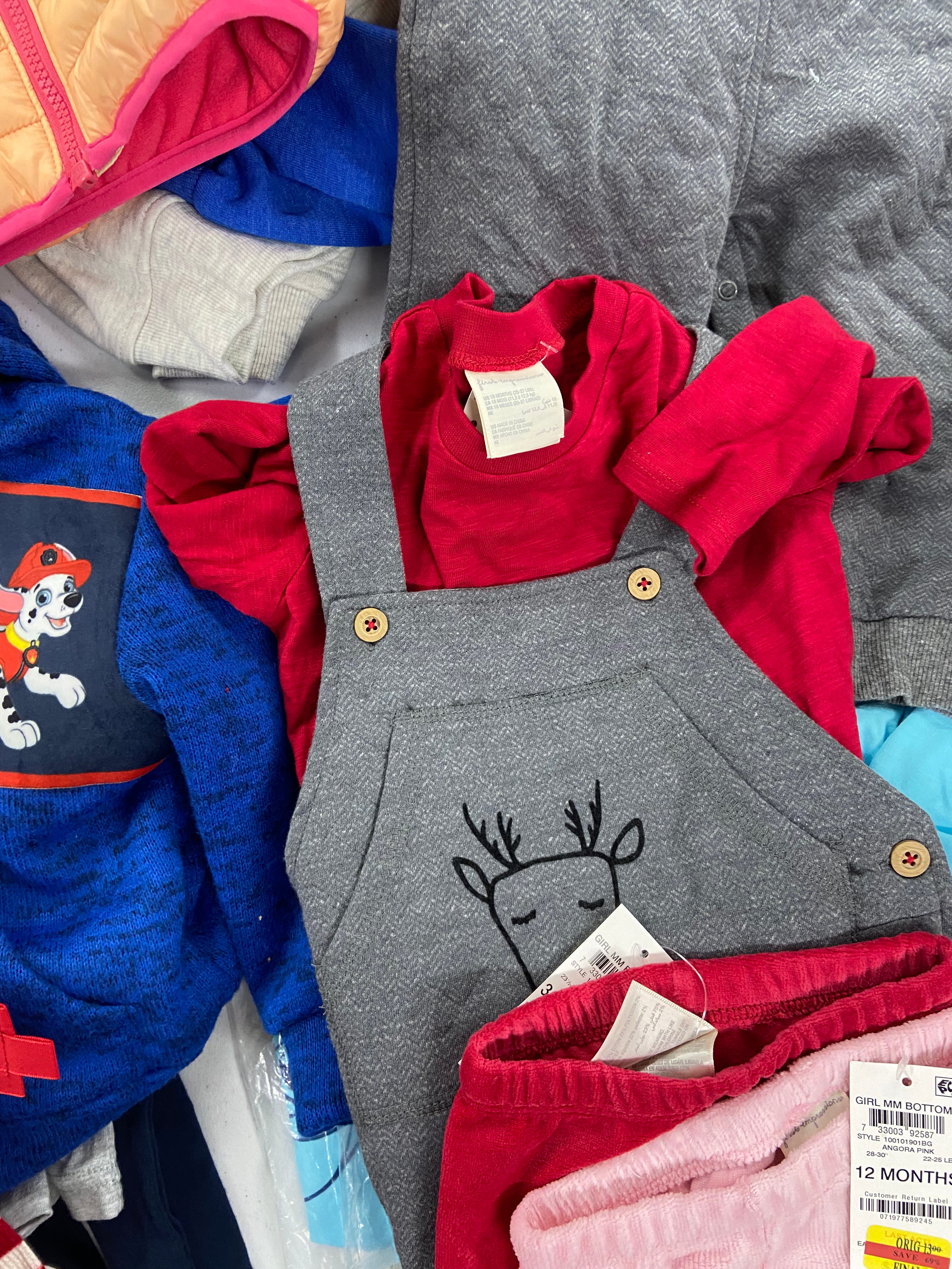 Kid's Clothing Assorted Wholesale Lot, NIKE, HURLEY, NICKELODEON, DISNEY, ROTHSCHILD, FAMILY PJS, FIRST IMPRESSIONS and more, 17 items, Shelf Pulls, MSRP $716