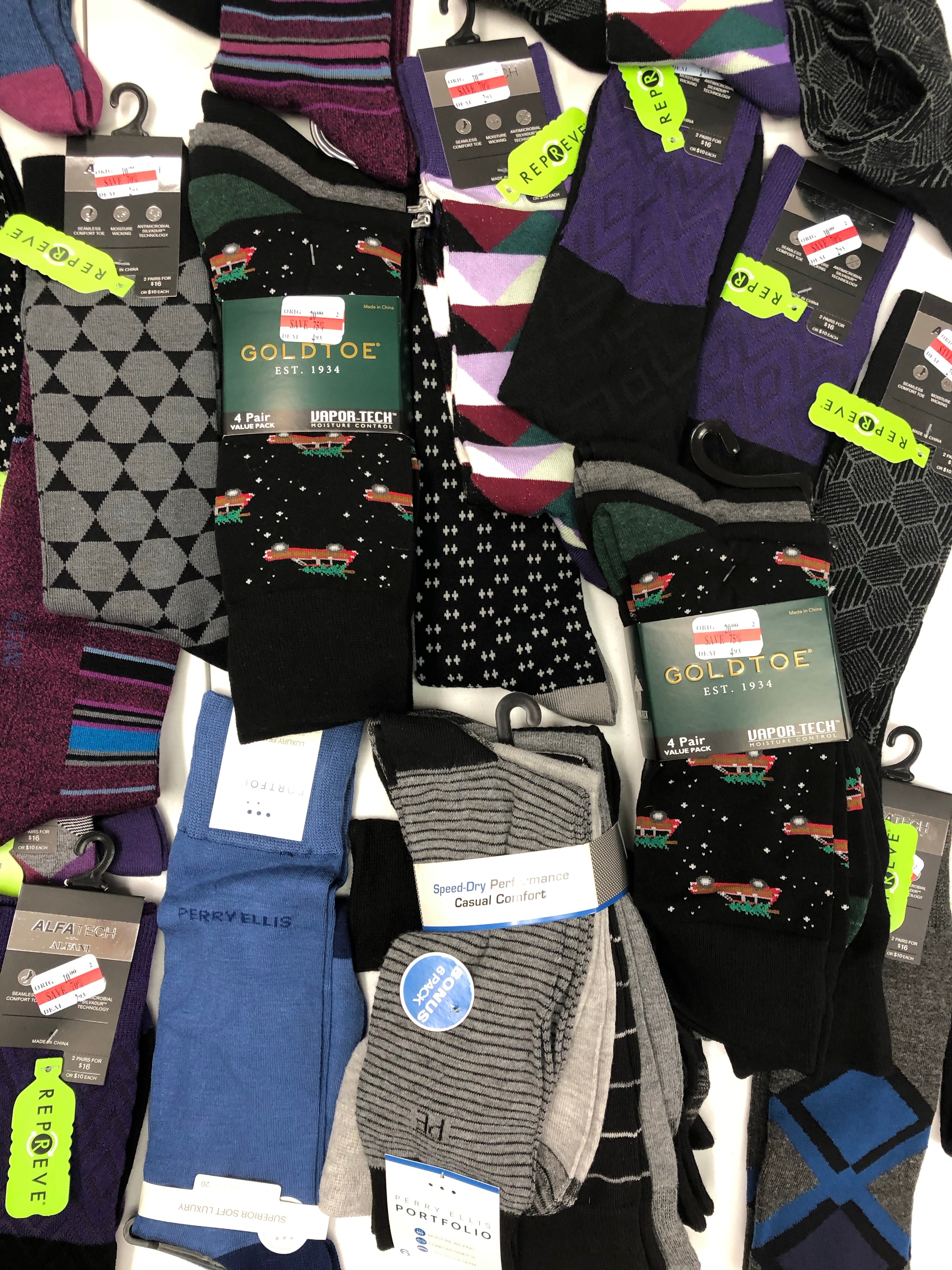 Men's Socks Wholesale Lot, Tommy Hilfiger, Perry Ellis, Gold Toe, Alfani, 110 Units, Shelf Pulls, MSRP $1,188.99