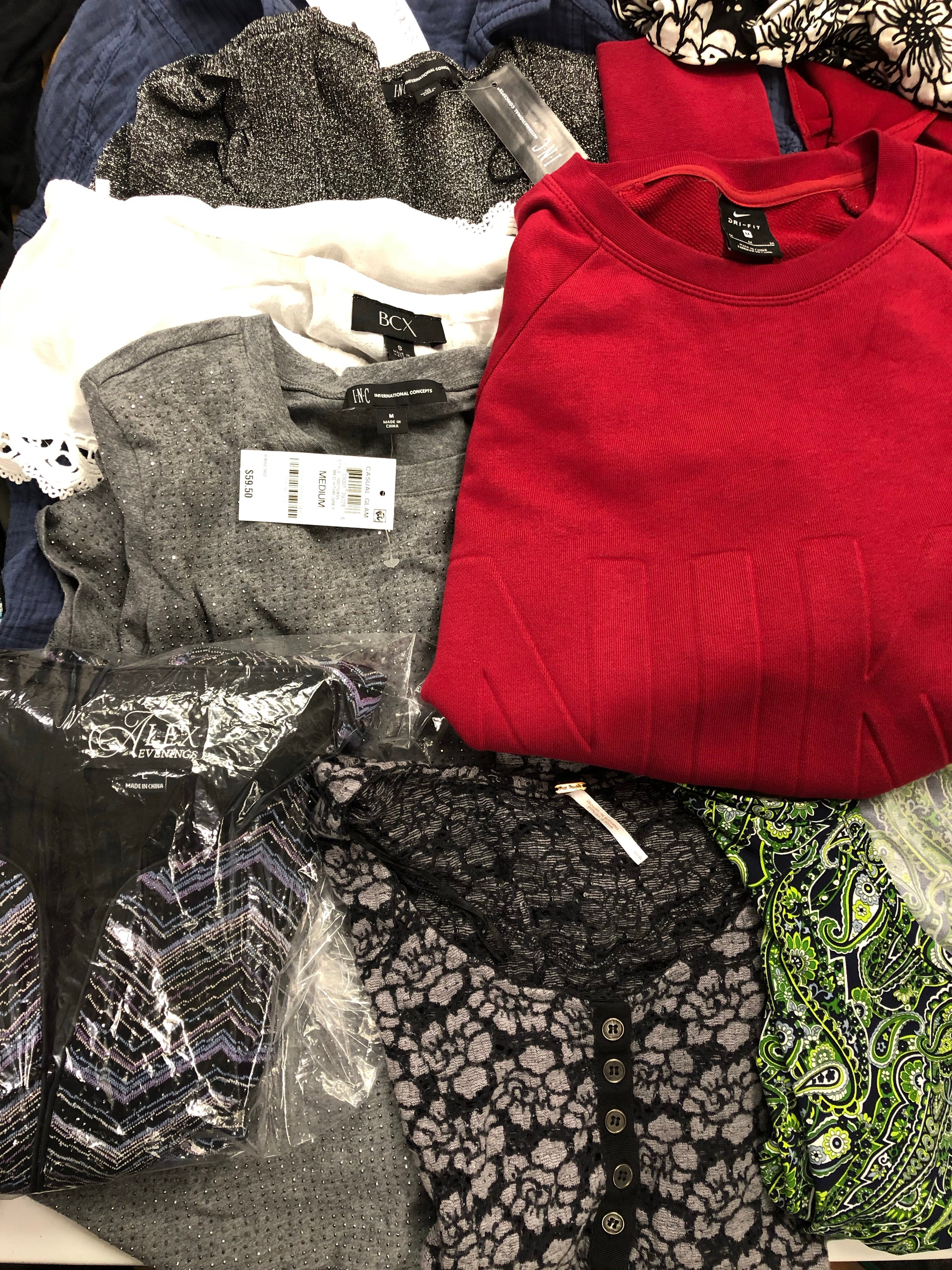 Women's Clothing Top Wholesale Lot, FREE PEOPLE, NIKE, MICHAEL KORS, VINCE CAMUTO, ALFANI and more, 23 items, Shelf Pulls, MSRP $1,532