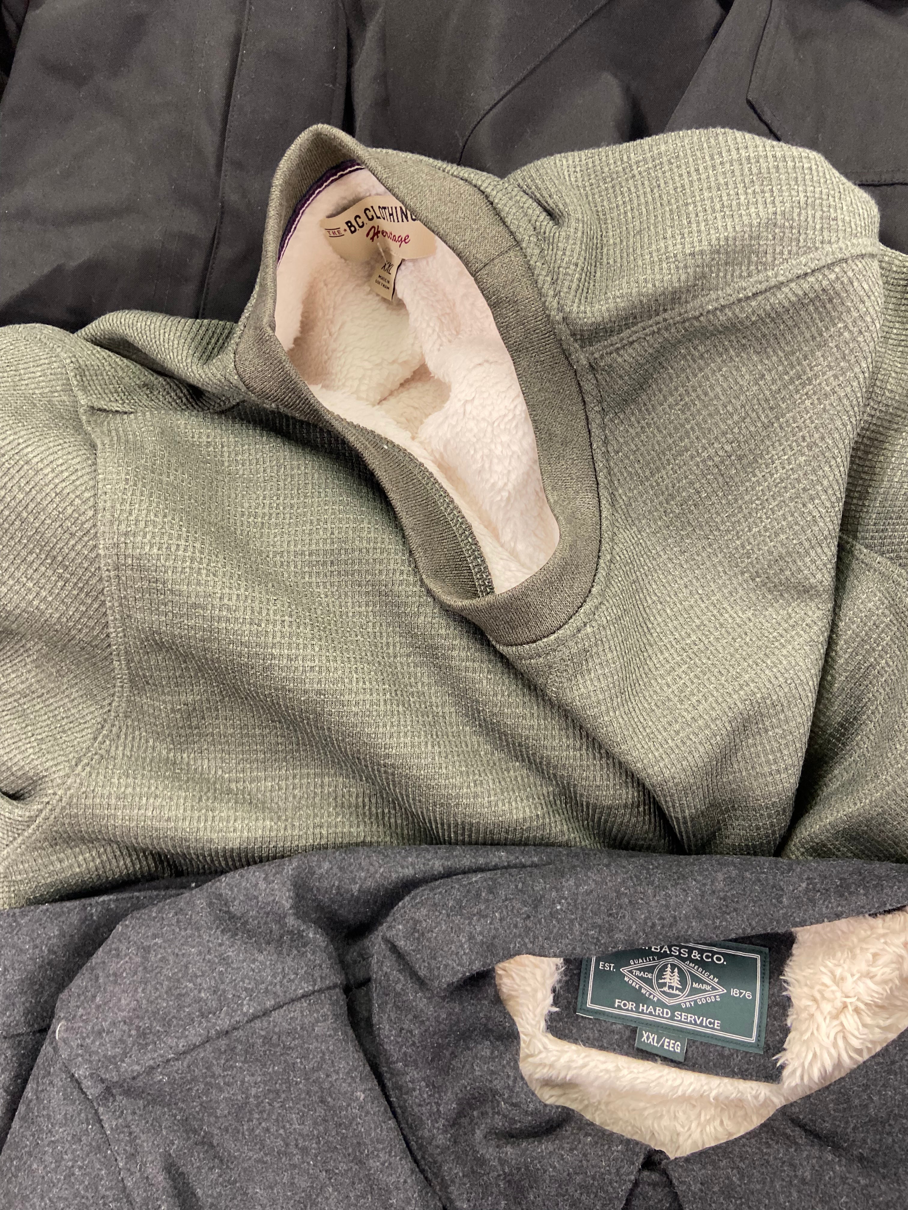Men's Clothing OUTERWEAR/JACKETS, SWEATERS, Wholesale Lot, BANANA REPUBLIC, GH BASS, ORVIS, RUGGED ELEMENTS, SPYDER and more, 9 items, Shelf Pulls, MSRP $697