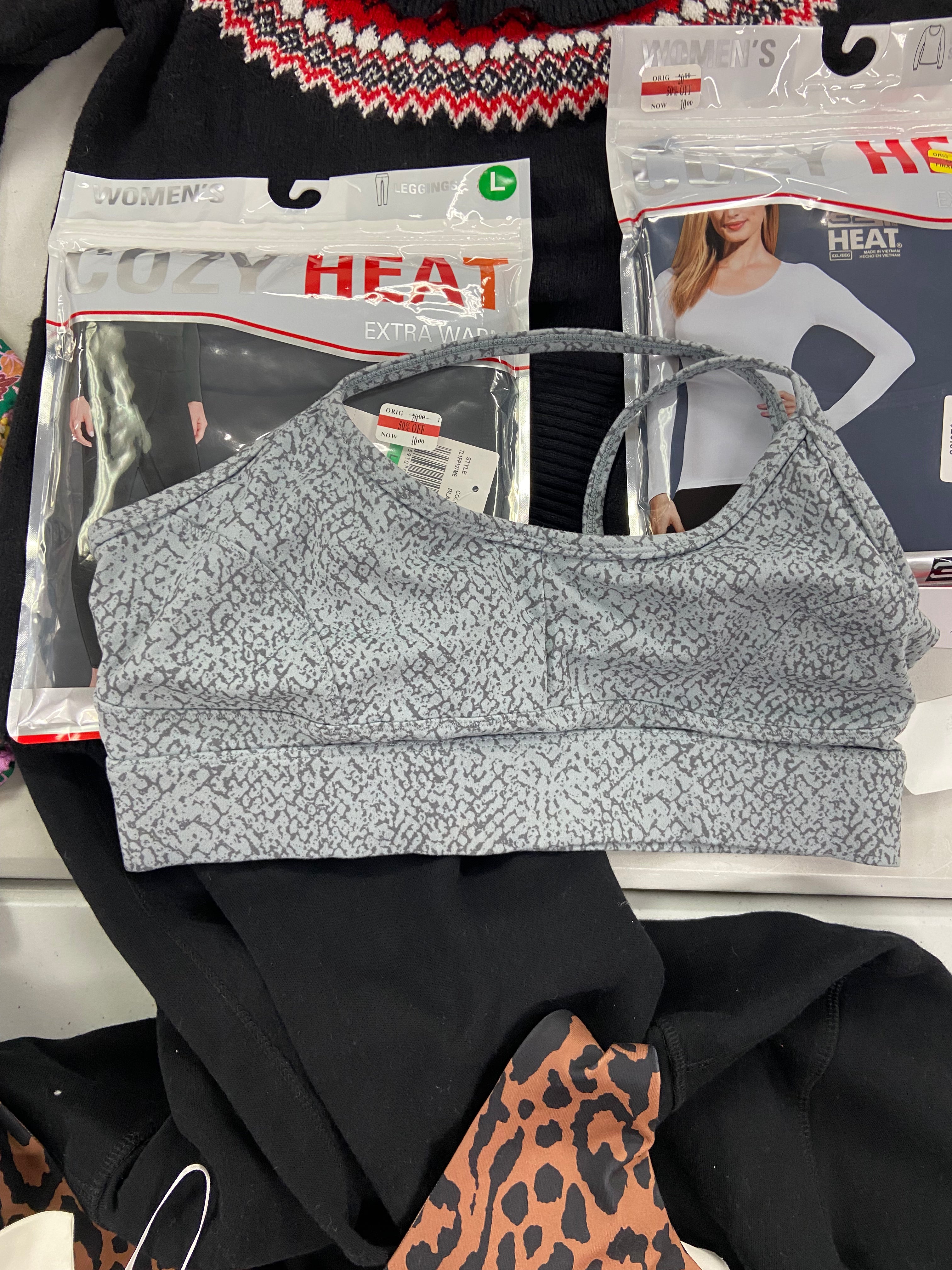 Women's Clothing Assorted Wholesale Lot, LUCKY BRAND, NIKE, POLO RALPH LAUREN, VINCE CAMUTO, 32 DEGREES, CHARTER CLUB  and more, 16 items, Shelf Pulls, MSRP $778