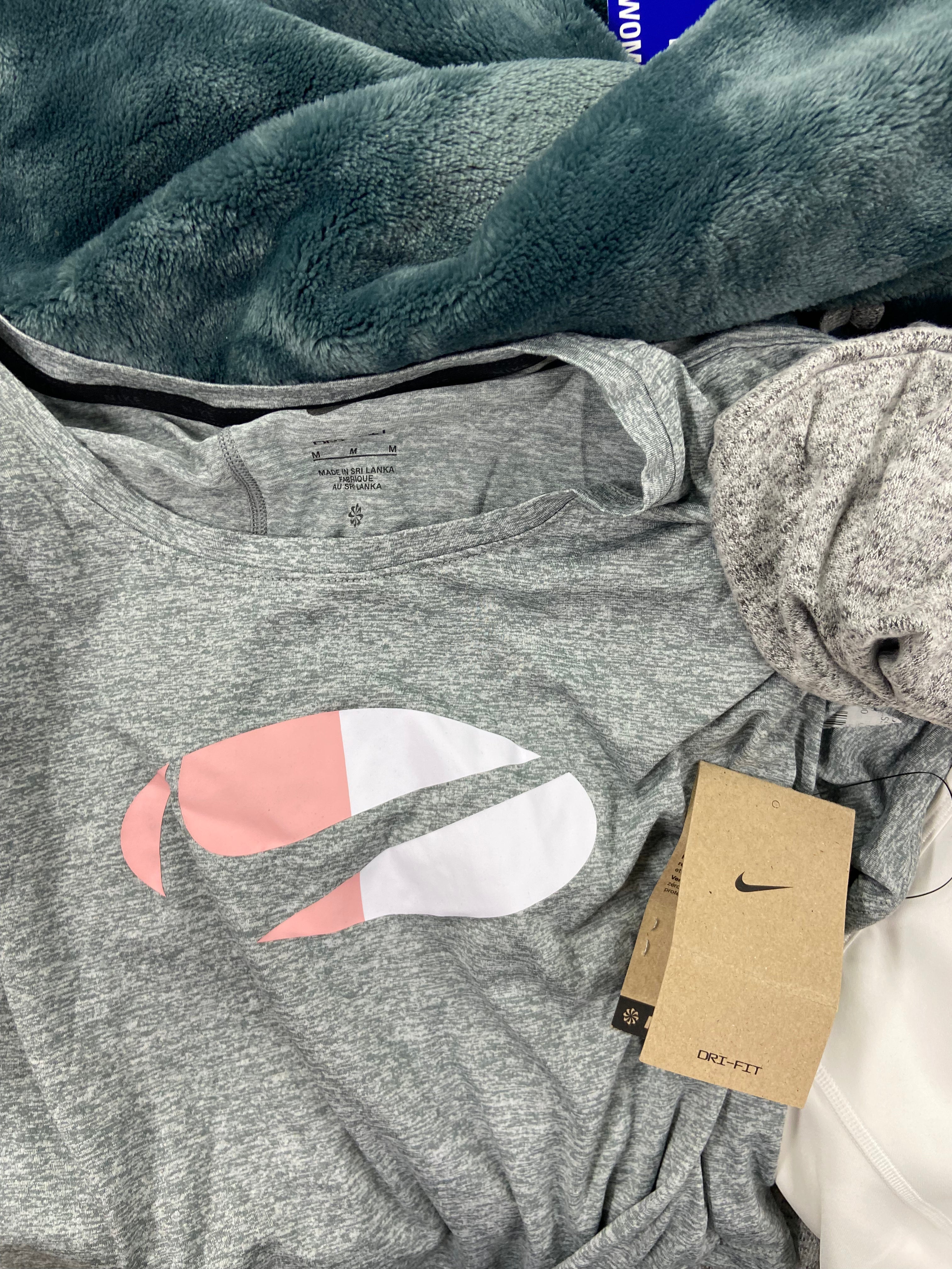 Women's Clothing Sweaters and Others Wholesale Lot, ADIDAS, NIKE, MARC NY, BASS OUTDOOR and more, 11 items, Shelf Pulls, MSRP $484