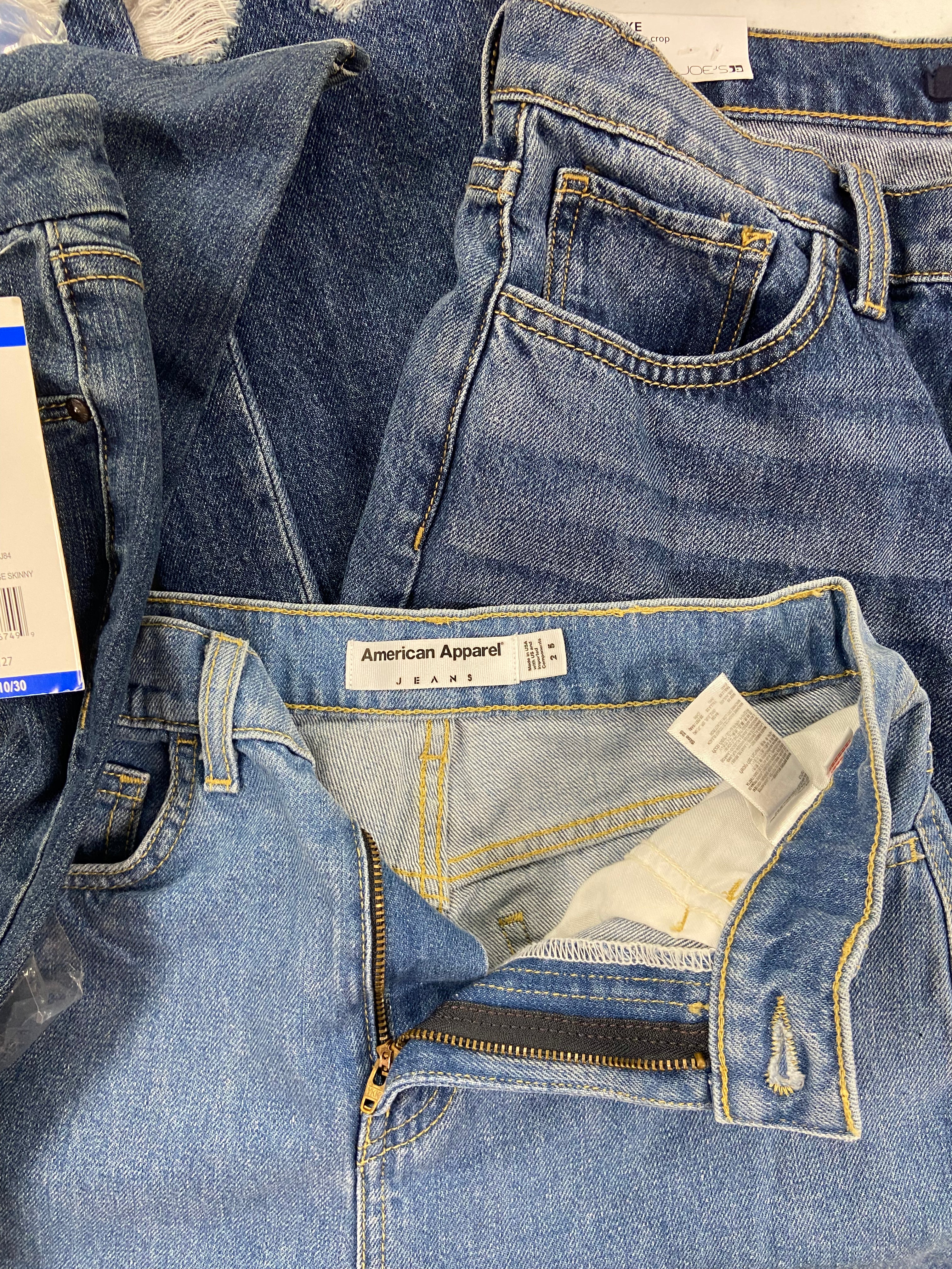 Women's Clothing Pants & Others Wholesale Lot, JOE'S JEANS, LEVI'S, JESSICA SIMPSON, MARIO SERRANI, INC and more, 13 items, Shelf Pulls, MSRP $882