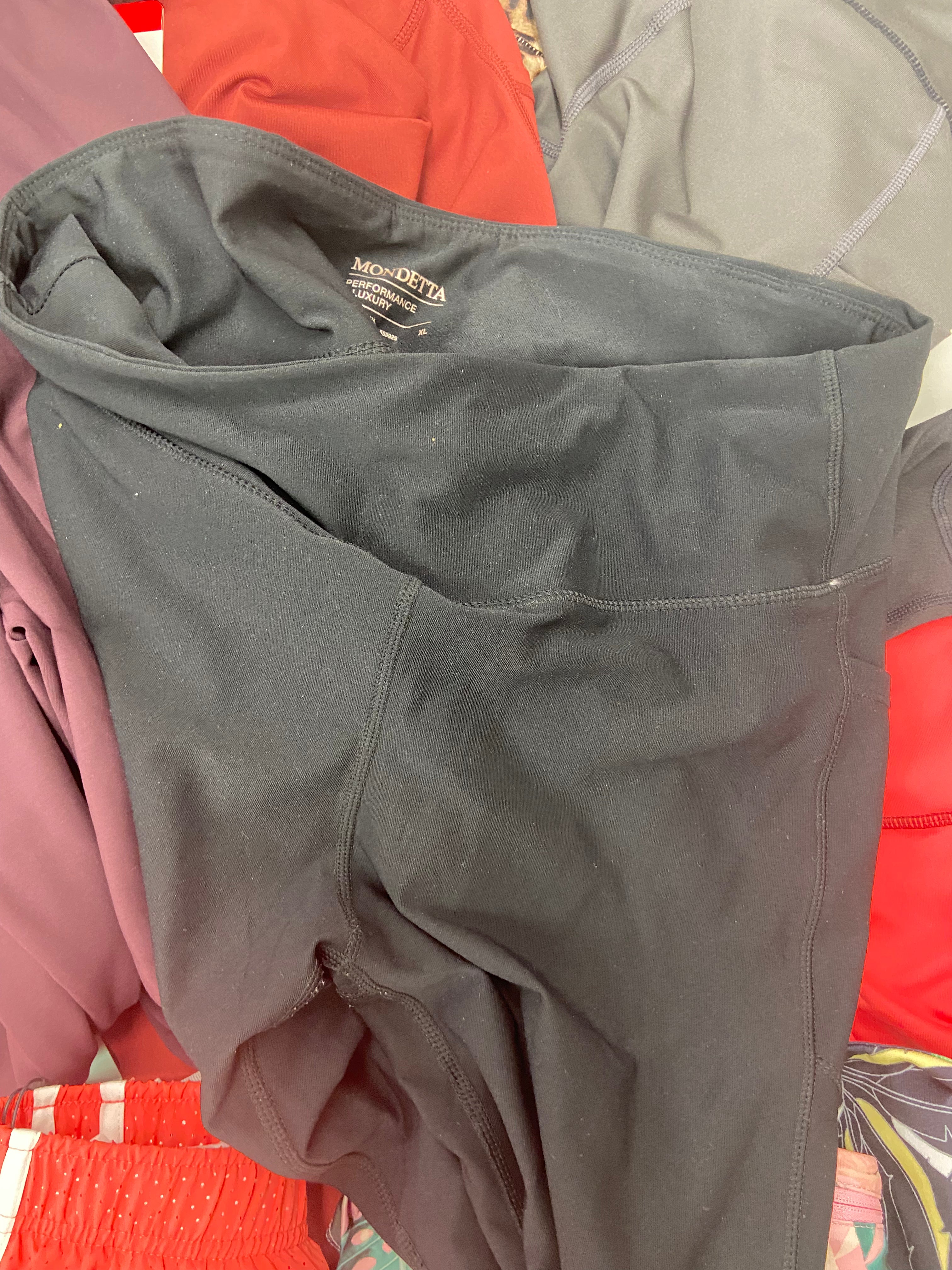 Women's Clothing Activewear Wholesale Lot, ADIDAS, CALVIN KLEIN, NIKE, DANSKIN, MONDETTA and more, 22 items, Shelf Pulls, MSRP $811