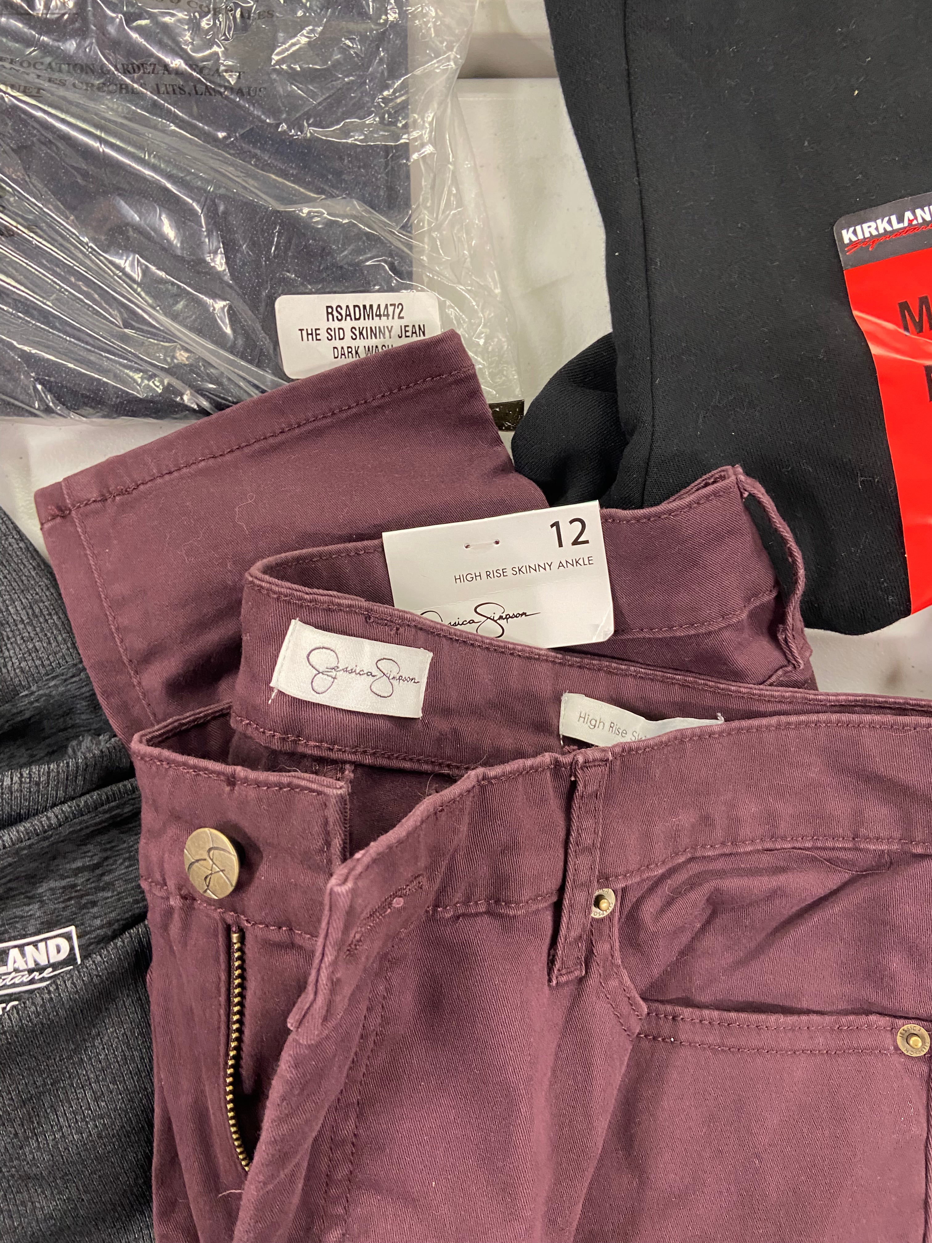 Women's Clothing Bottoms Wholesale Lot, HUDSON, ADIDAS, EDDIE BAUER, KIRKLAND and more, 8 items, Shelf Pulls, MSRP $598