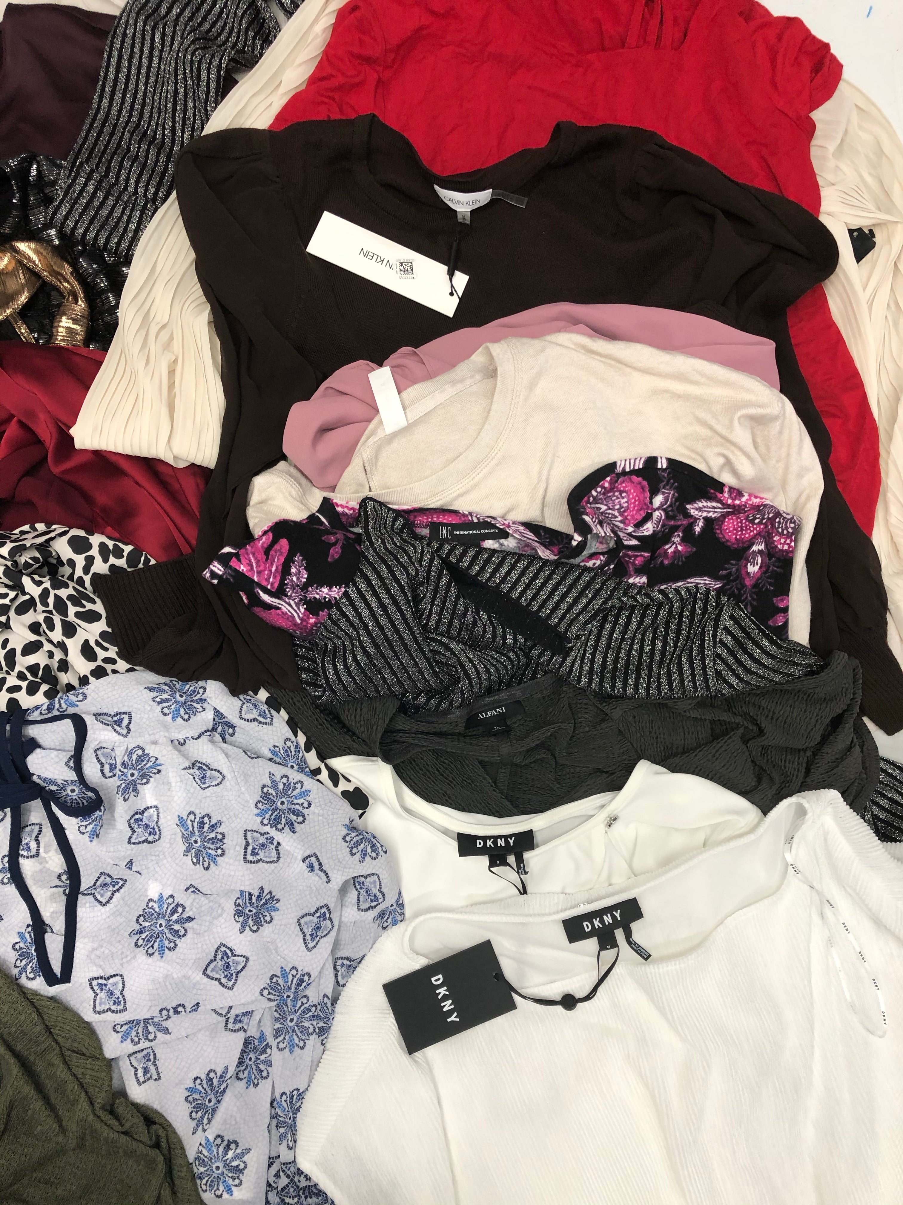 Women's Clothing Tops Wholesale Lot, MICHAEL KORS, DKNY, CALVIN KLEIN, KENDALL, ALFANI and more, 27 Units, Shelf Pulls, MSRP $1,913