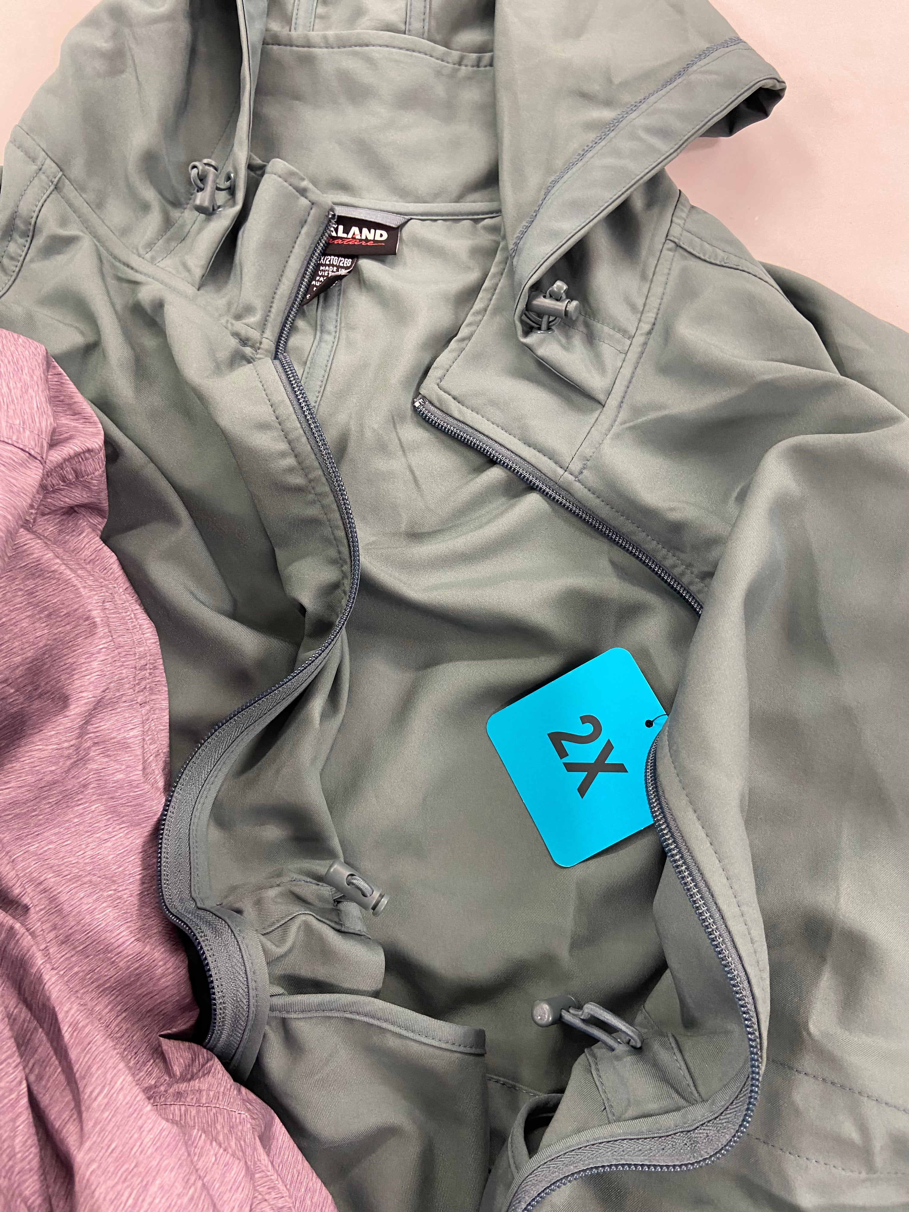 Women's Clothing Activewear Jackets & Other Tops Wholesale Lot, NIKE, CK PERFORMANCE, WEATHERPROOF, 32 DEGREES and more, 10 items, Shelf Pulls, MSRP $517