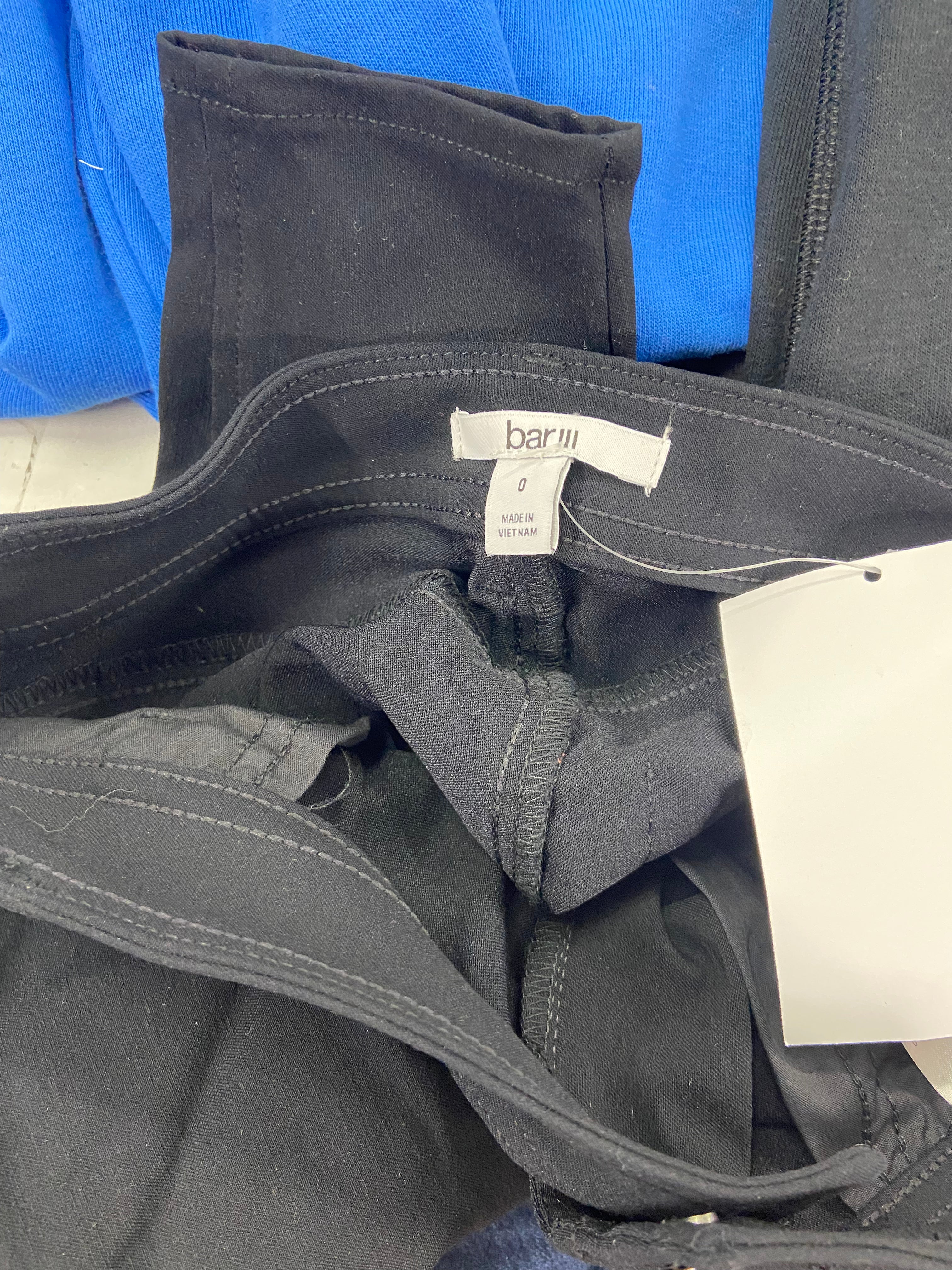 Women's Clothing Bottoms Wholesale Lot, HUDSON, PAIGE, AMERICAN APPAREL, SKECHERS, LVPL, GLORIA VANDERBILT and more, 12 items, Shelf Pulls, MSRP $907