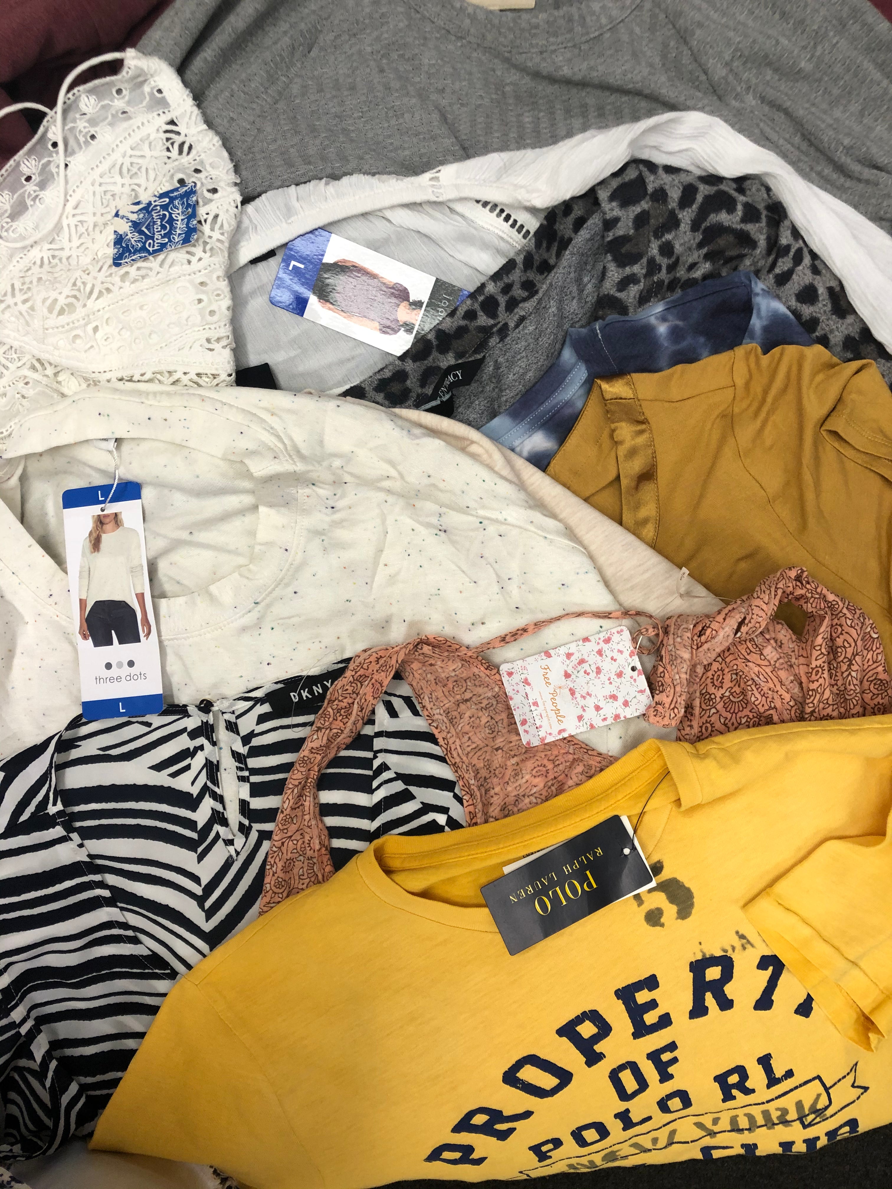 Women's Clothing Tops Wholesale Lot, LUCKY BRAND, POLO RALPH LAUREN, FREE PEOPLE, CALVIN KLEIN, DKNY, THREE DOTS and more, 25 items, Shelf Pulls, MSRP $967